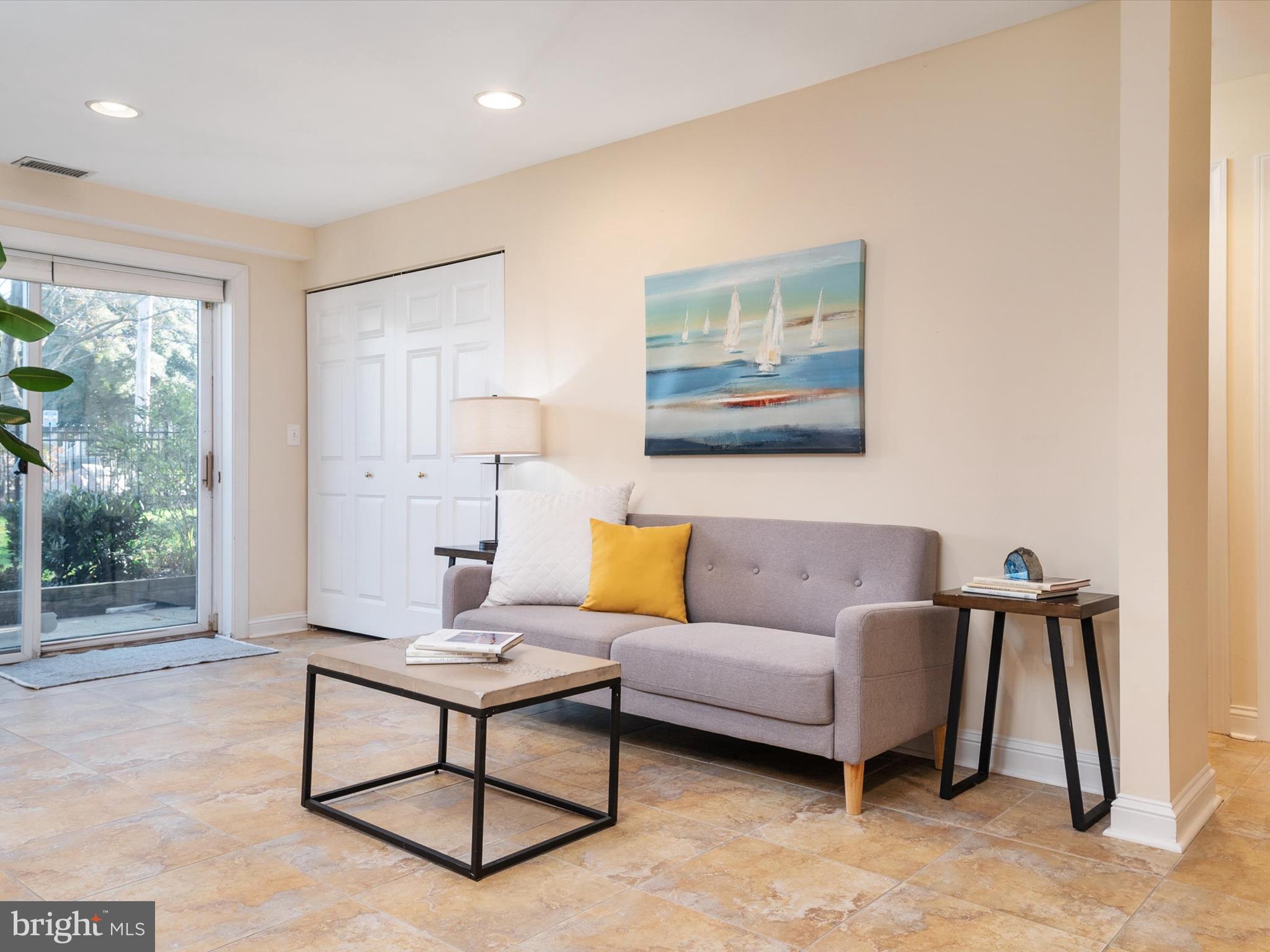 CHESAPEAKE LANDING - Residential