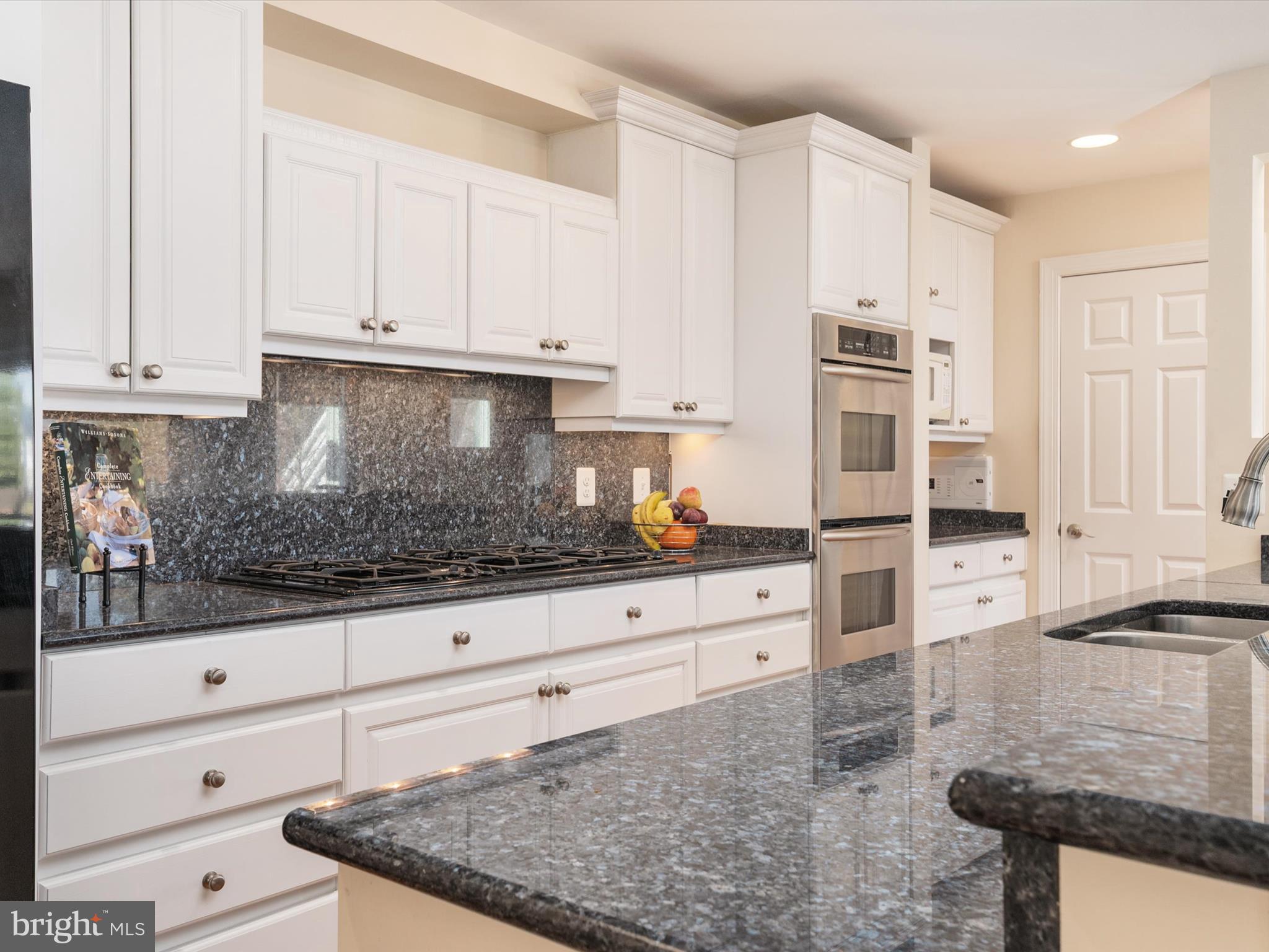 CHESAPEAKE LANDING - Residential