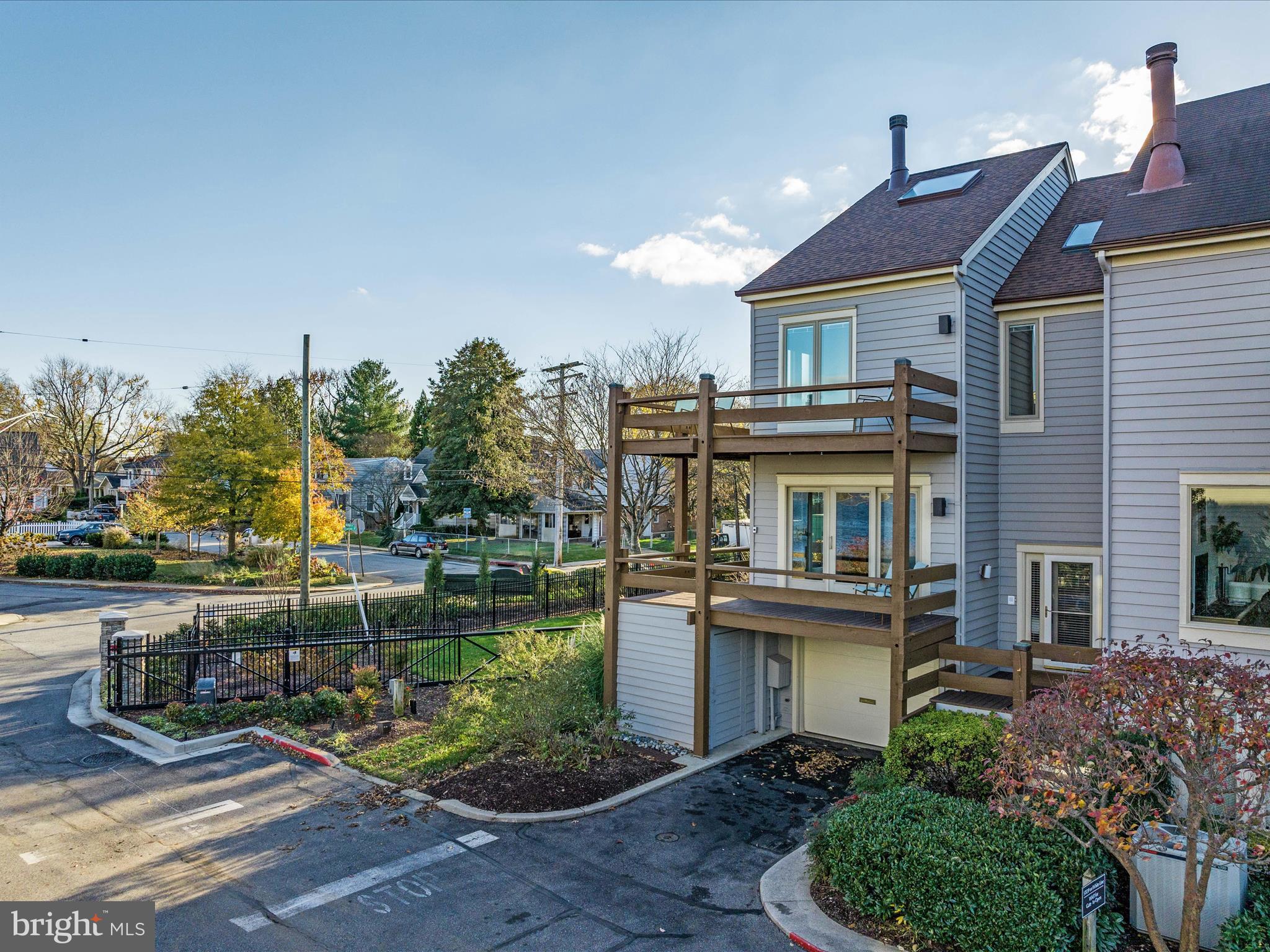 CHESAPEAKE LANDING - Residential