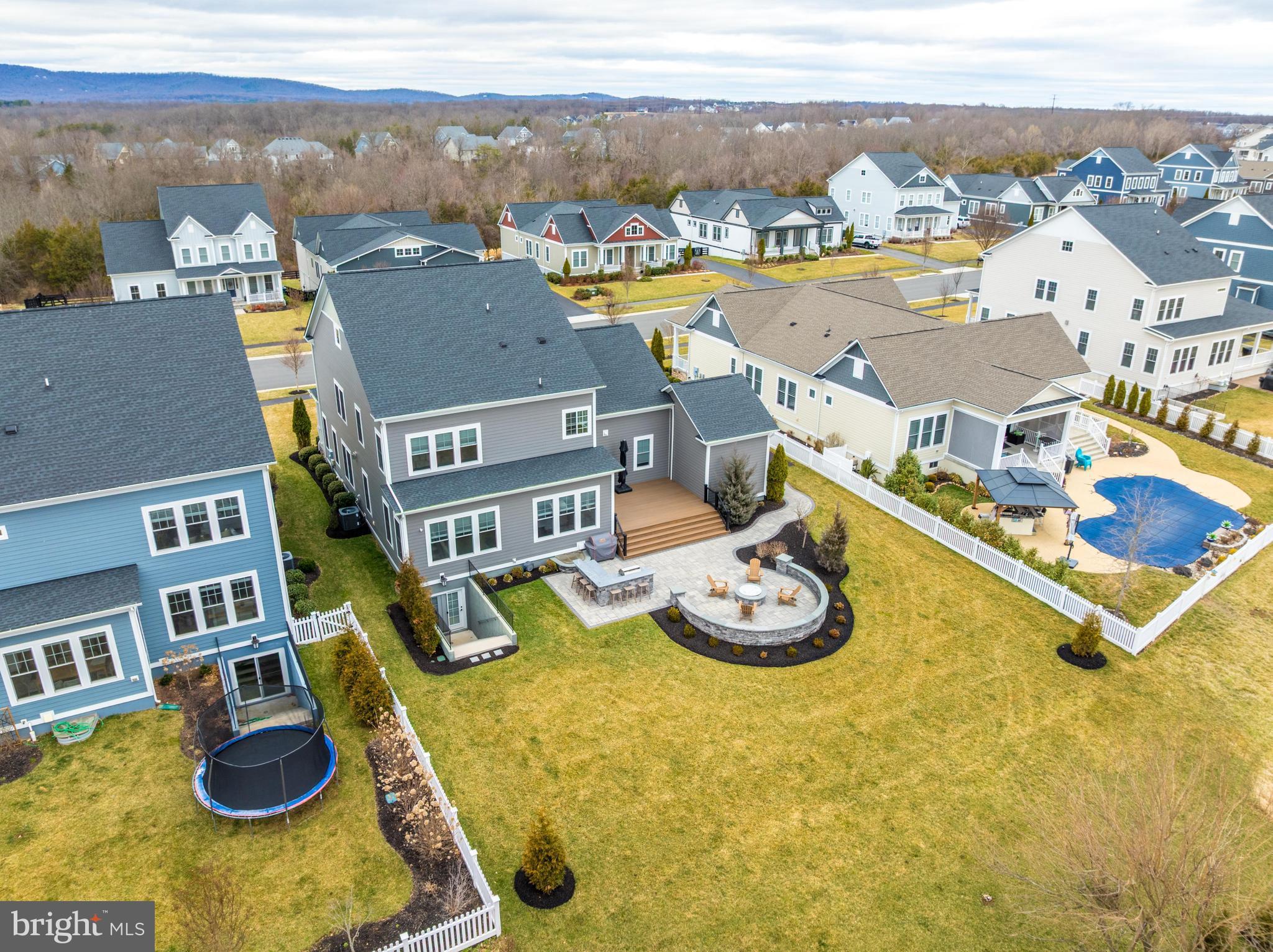 GREENS SOUTH AT WILLOWSF - Residential