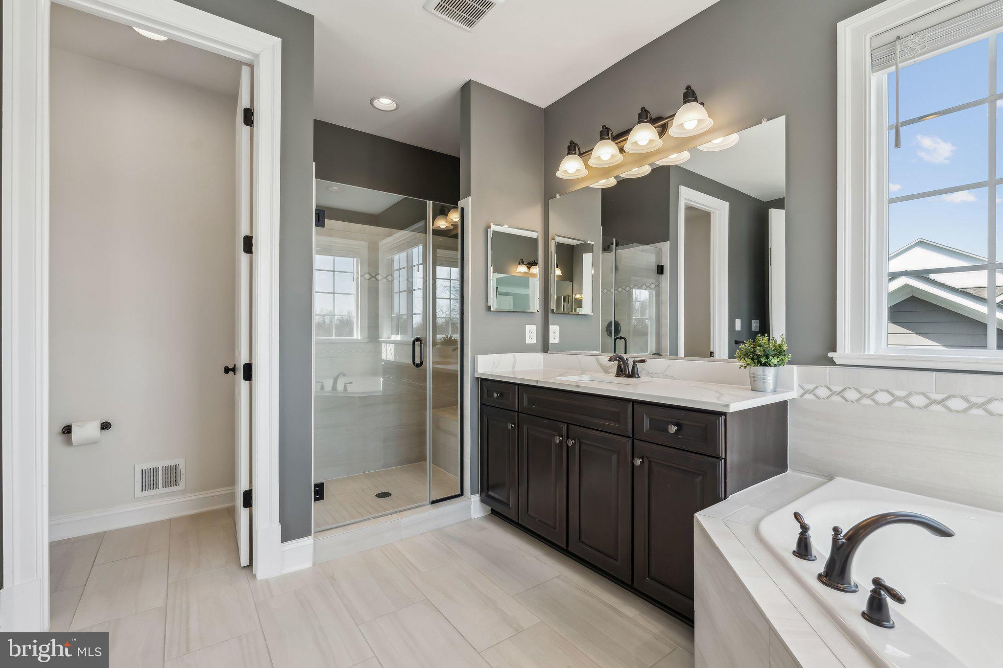 GREENS SOUTH AT WILLOWSF - Residential