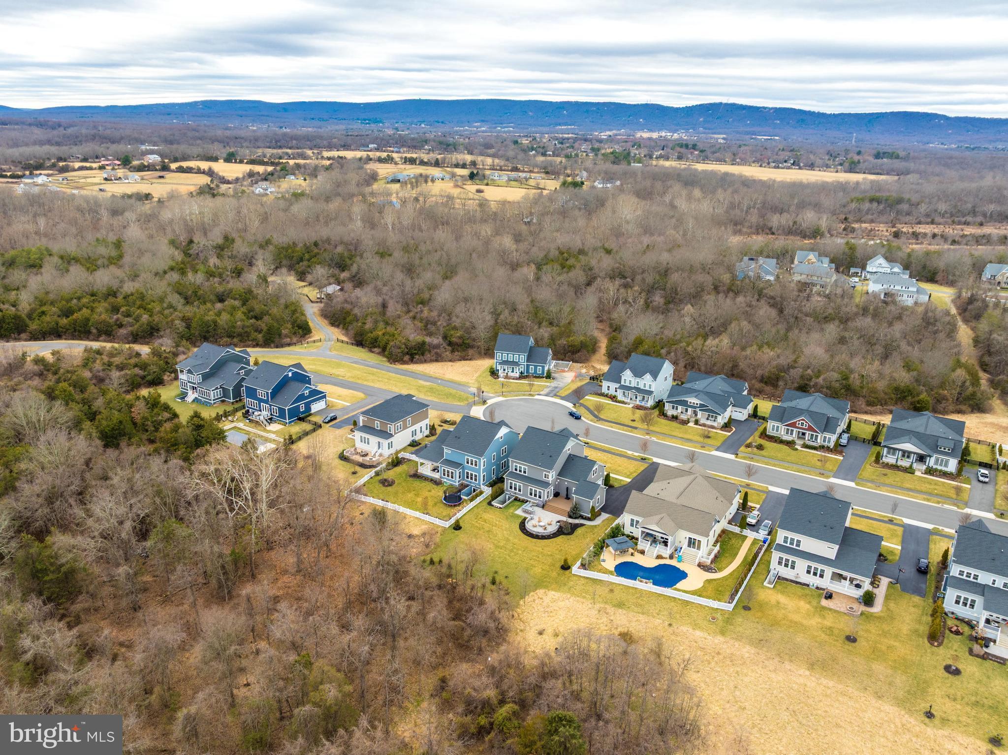 GREENS SOUTH AT WILLOWSF - Residential