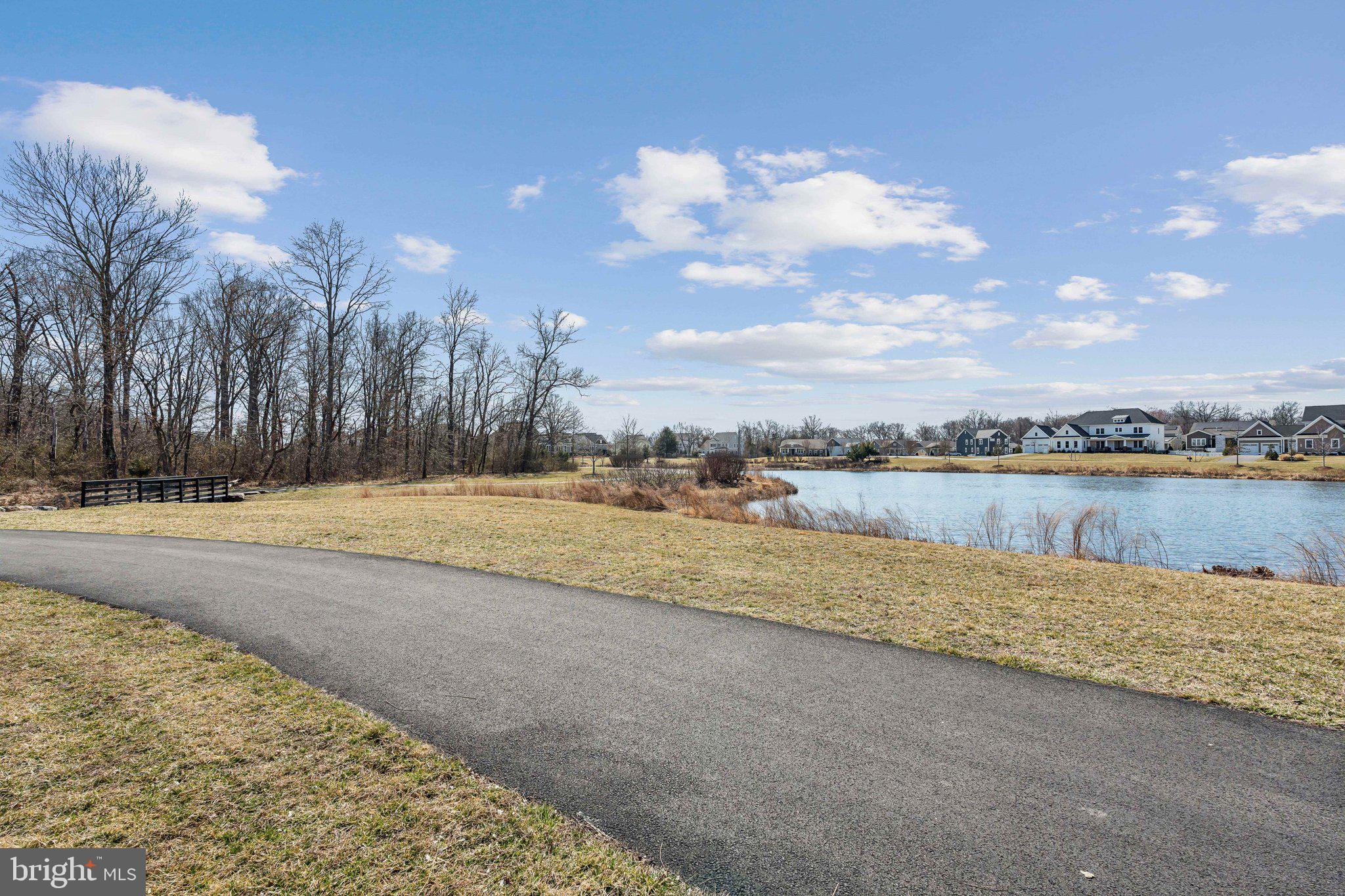 GREENS SOUTH AT WILLOWSF - Residential