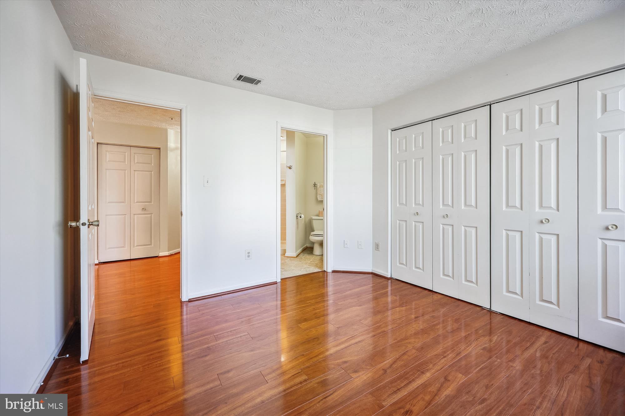 WATERS EDGE AT NORTH LAKE - Residential