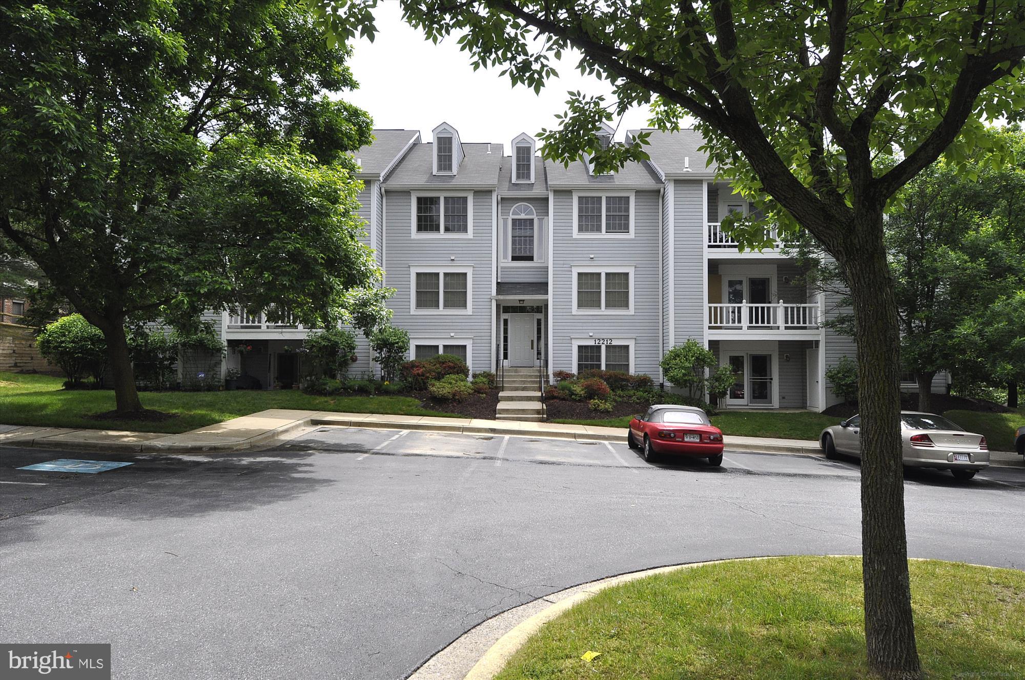 WATERS EDGE AT NORTH LAKE - Residential