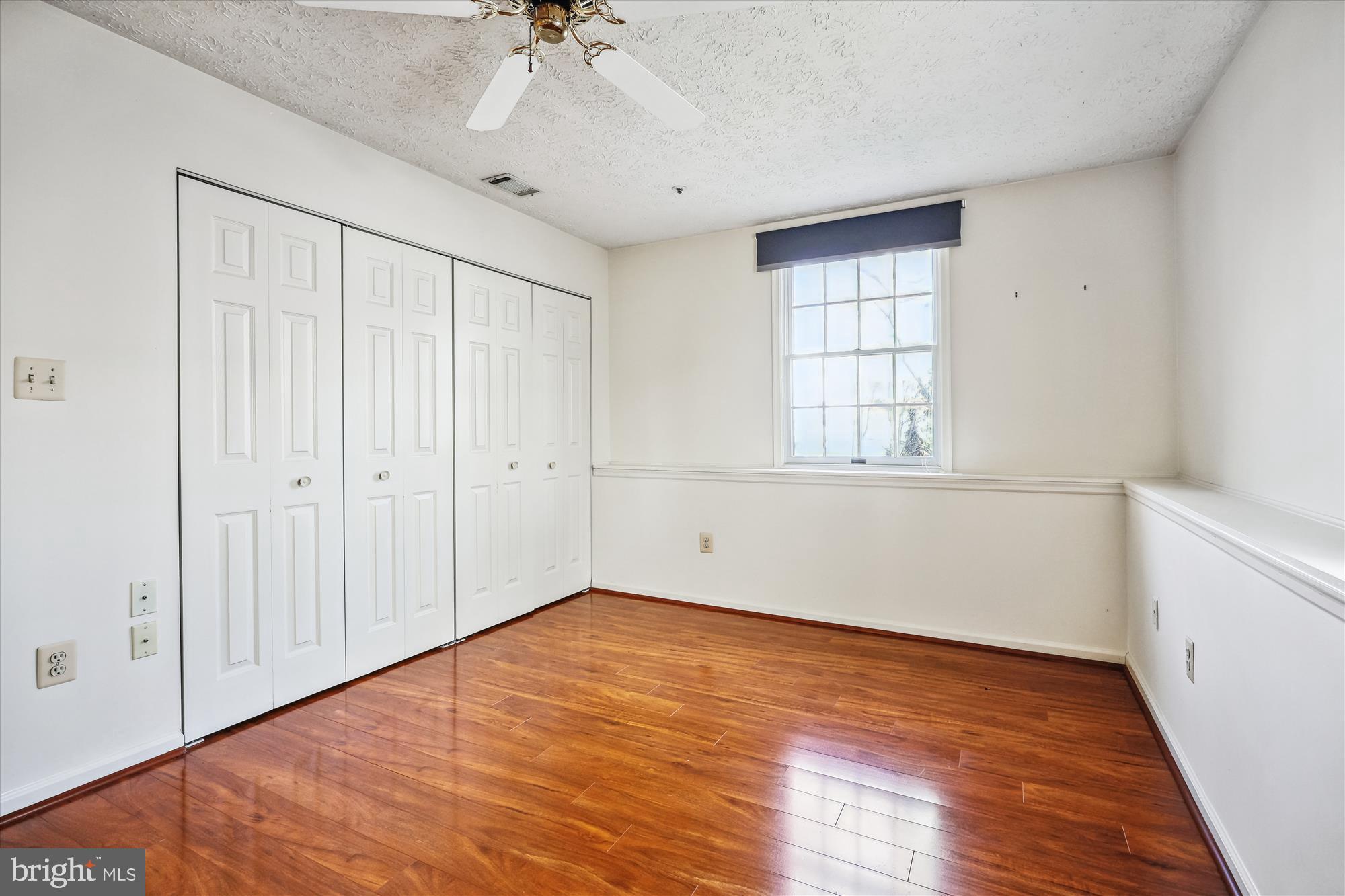 WATERS EDGE AT NORTH LAKE - Residential