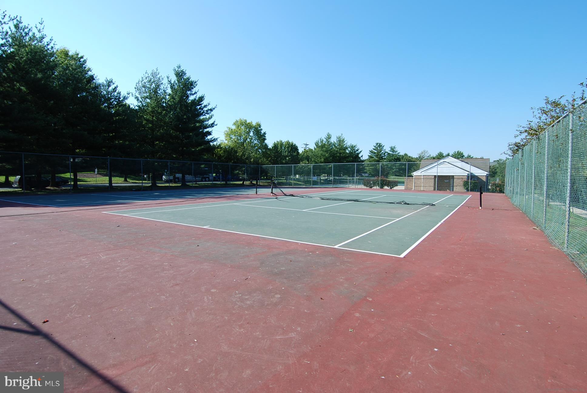 WATERS EDGE AT NORTH LAKE - Residential
