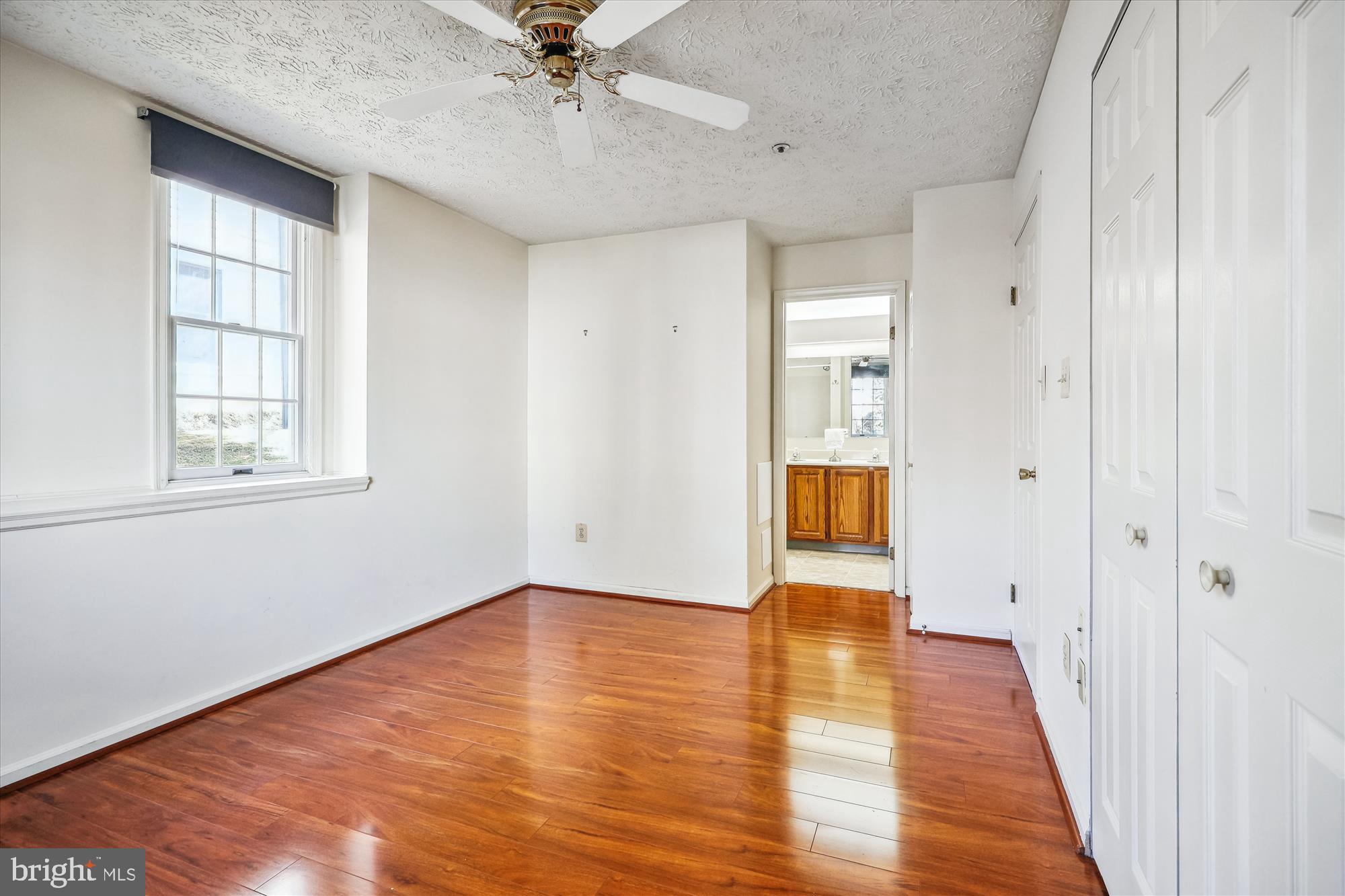 WATERS EDGE AT NORTH LAKE - Residential