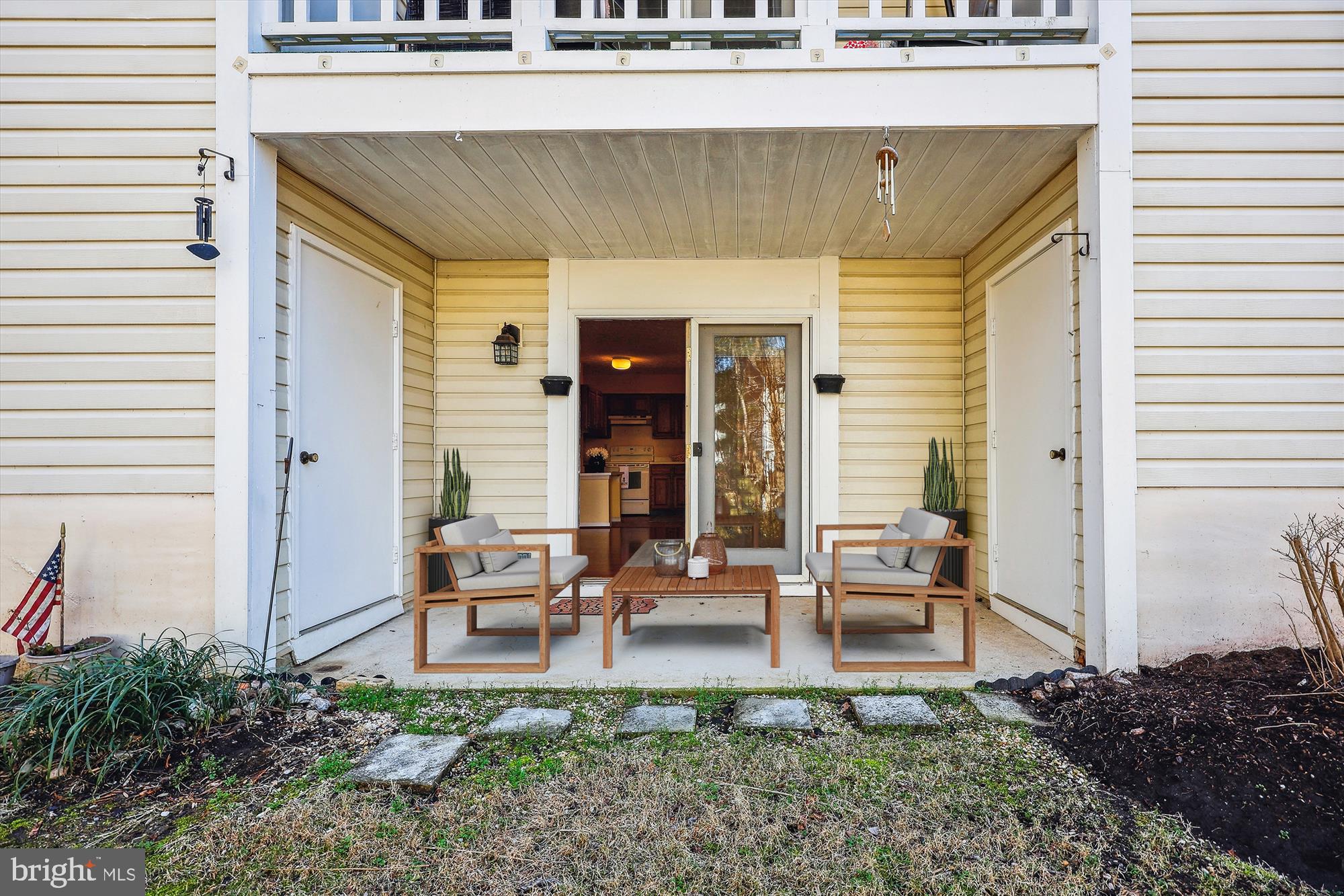 WATERS EDGE AT NORTH LAKE - Residential