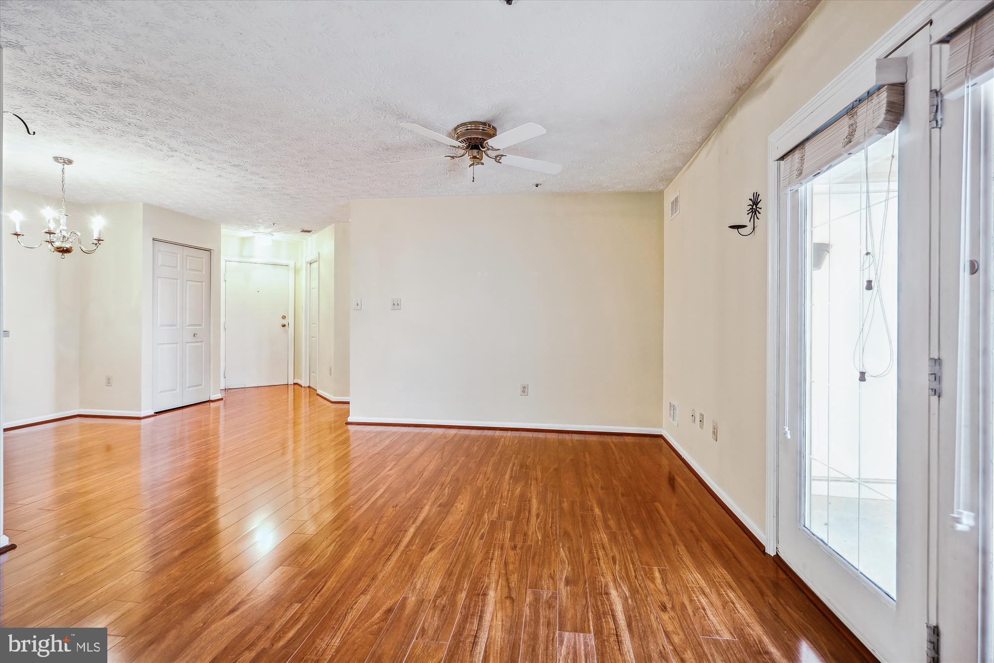 WATERS EDGE AT NORTH LAKE - Residential