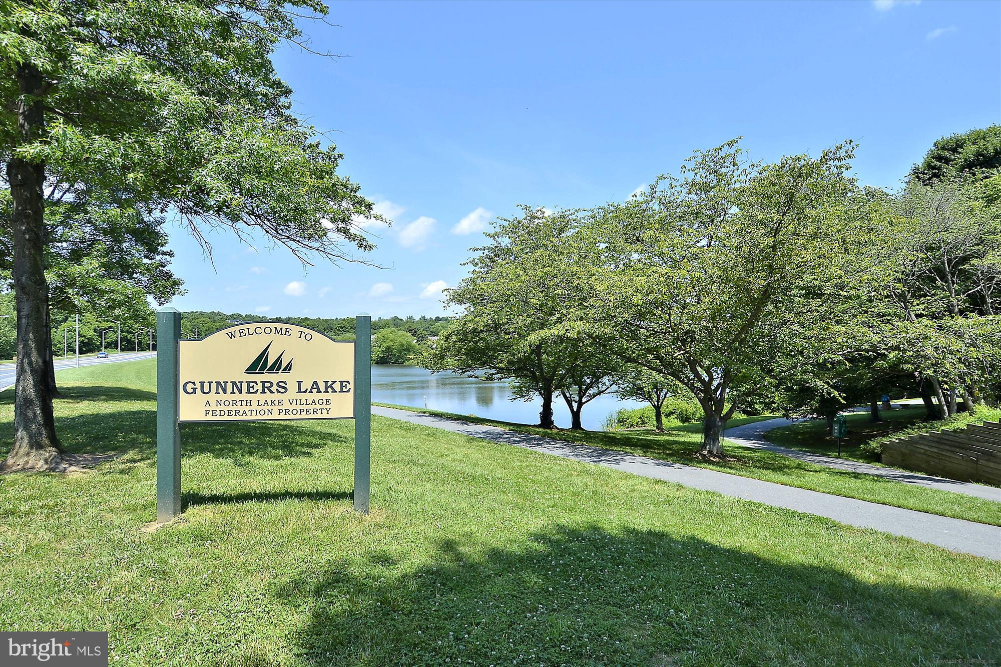 WATERS EDGE AT NORTH LAKE - Residential