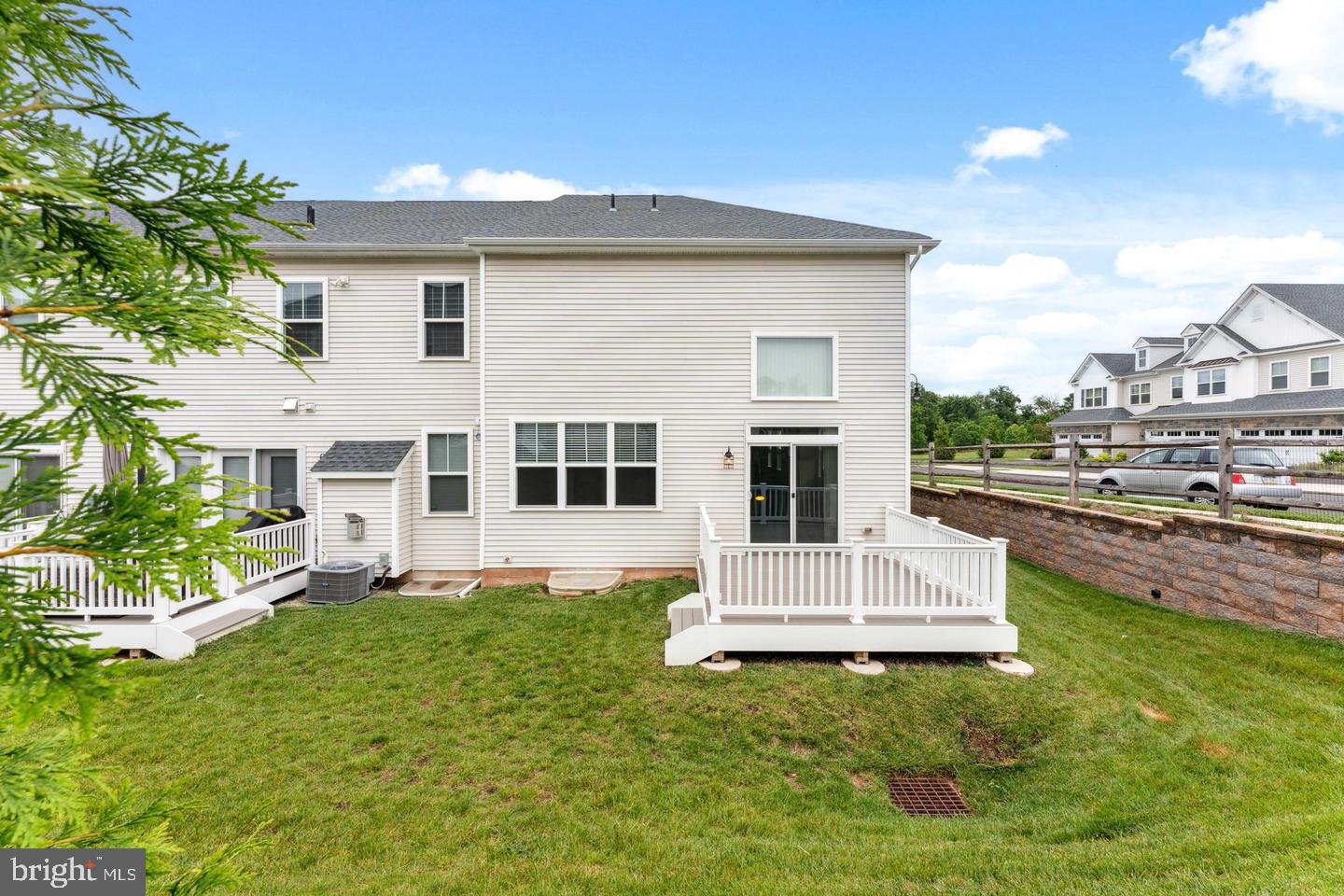 38 LACEY LANE