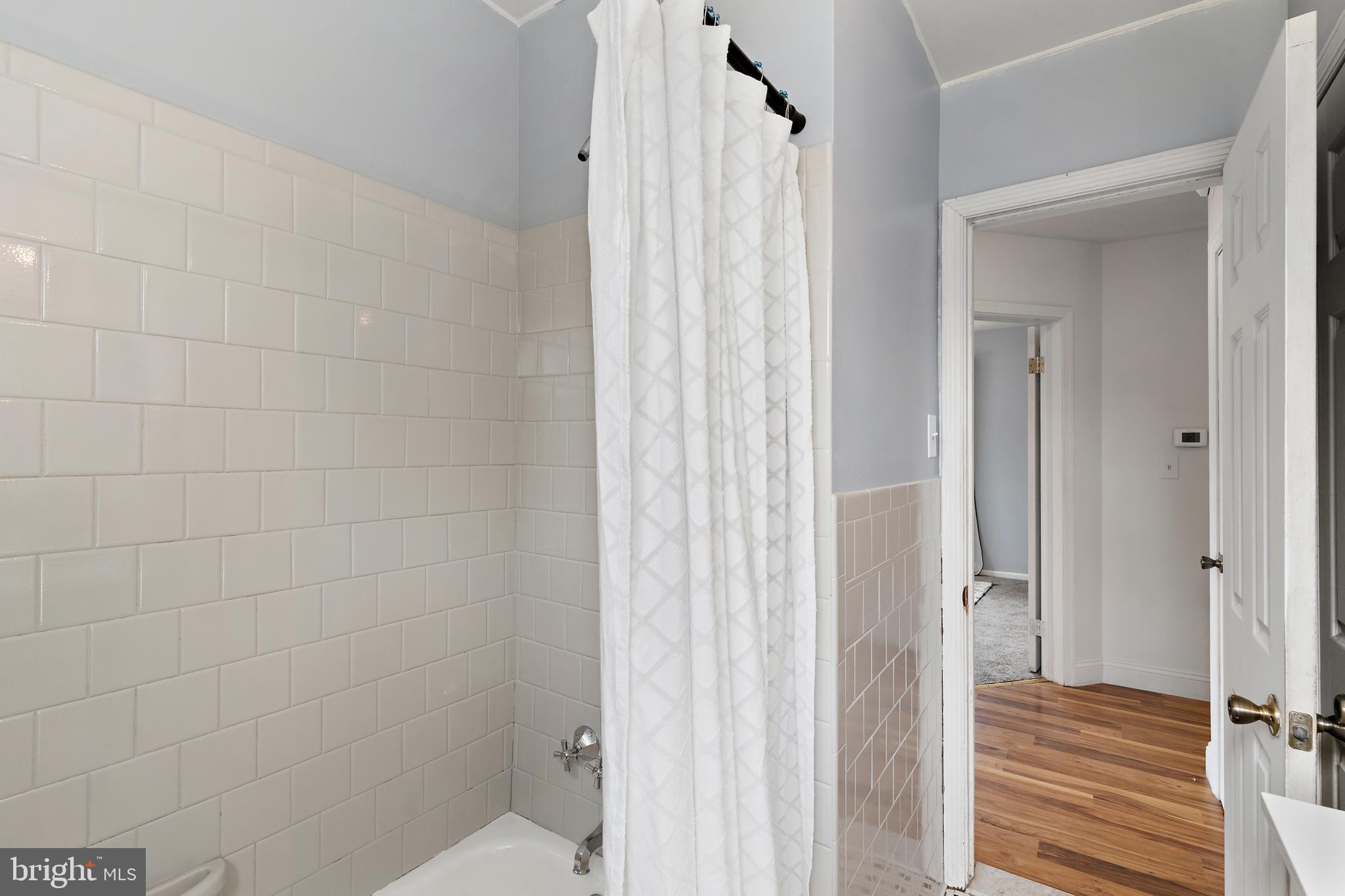 GREENTOP MANOR - Residential