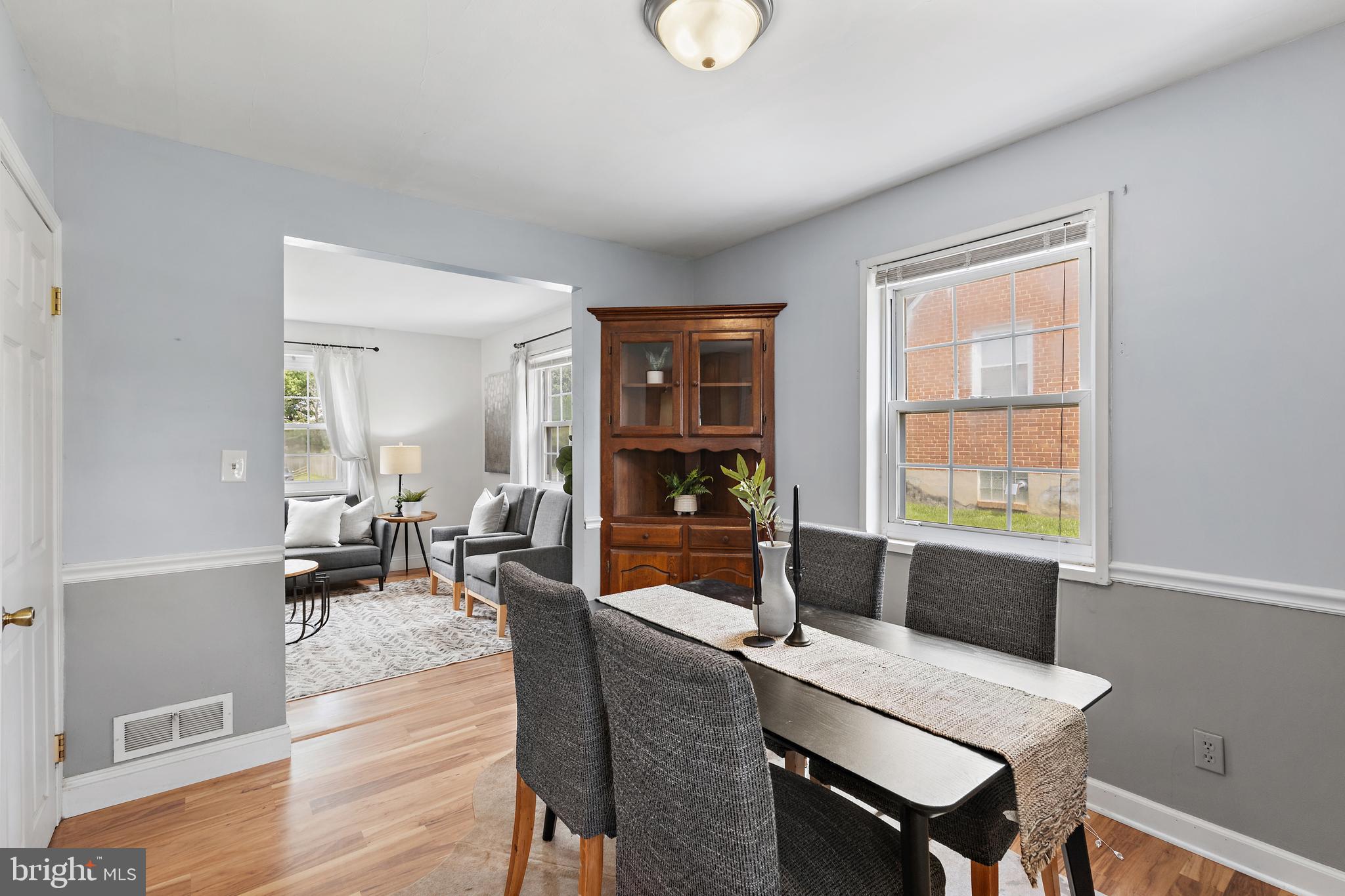 GREENTOP MANOR - Residential