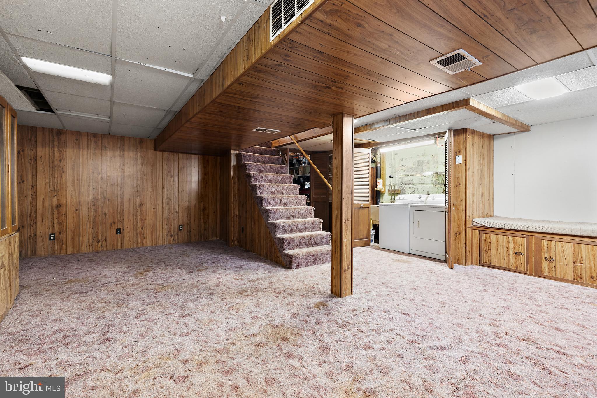 GREENTOP MANOR - Residential