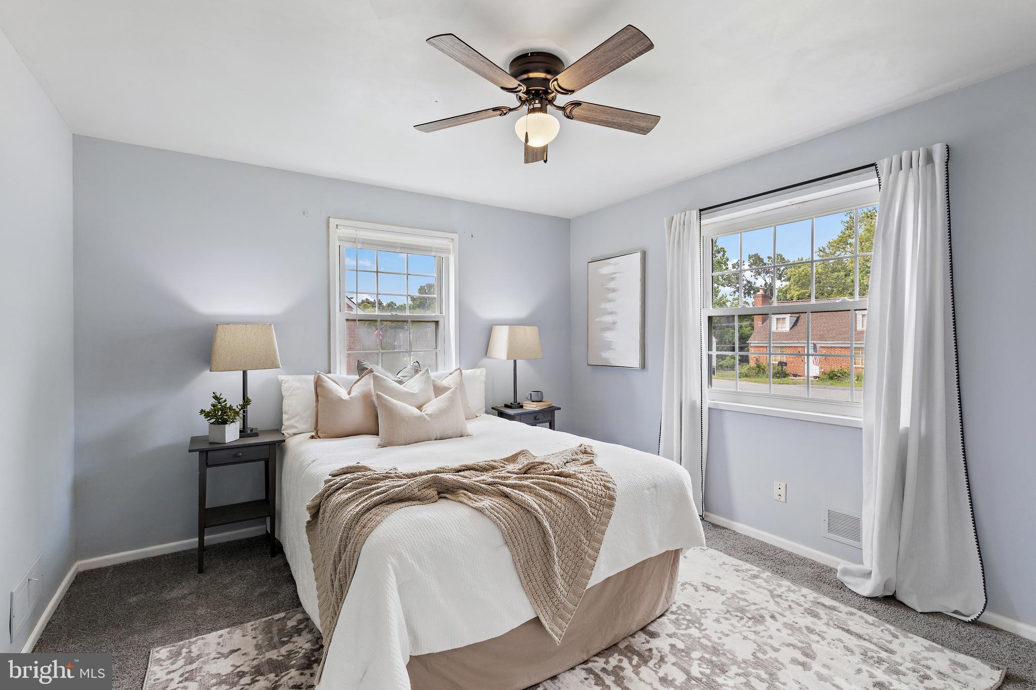 GREENTOP MANOR - Residential