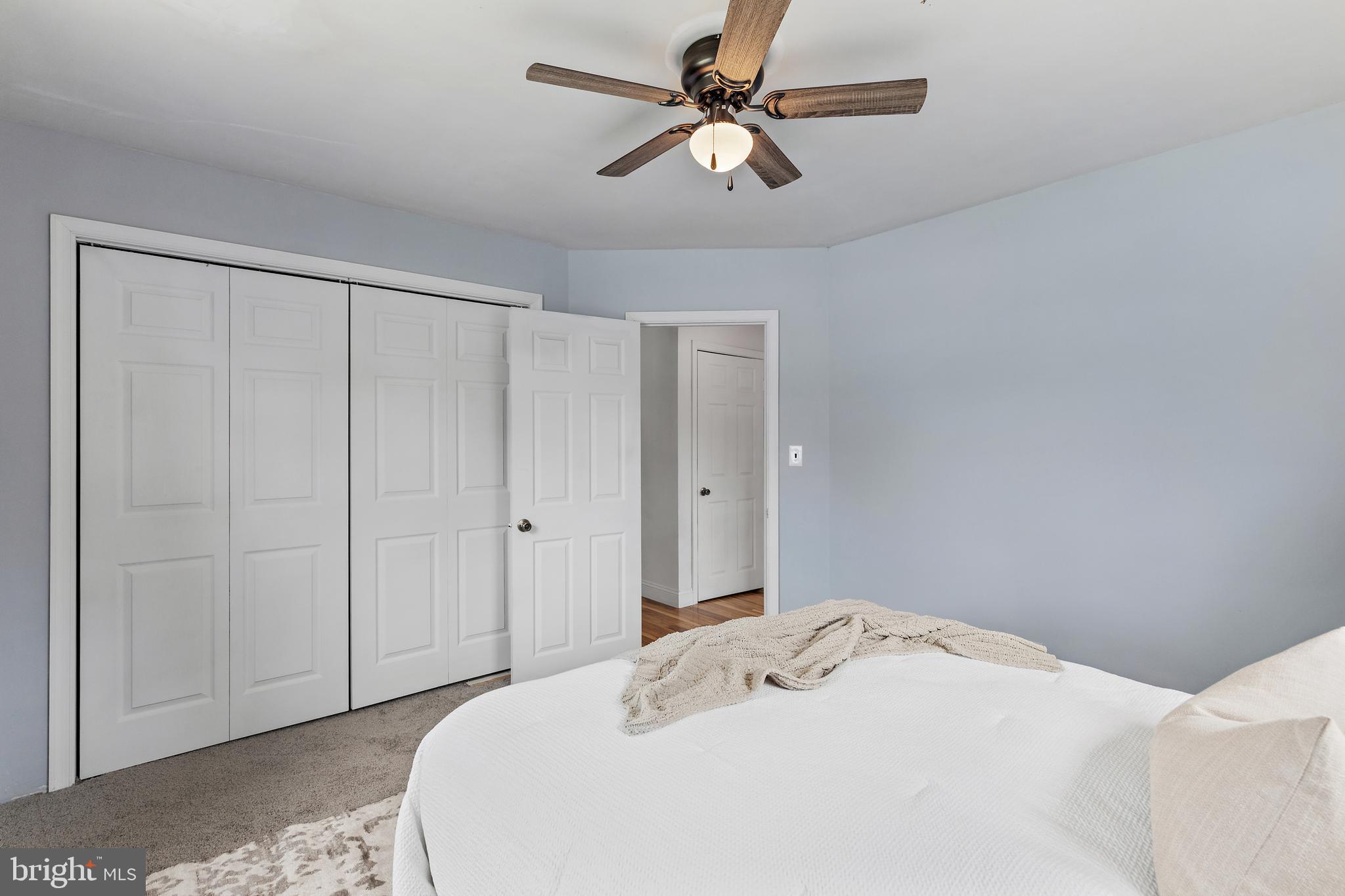 GREENTOP MANOR - Residential