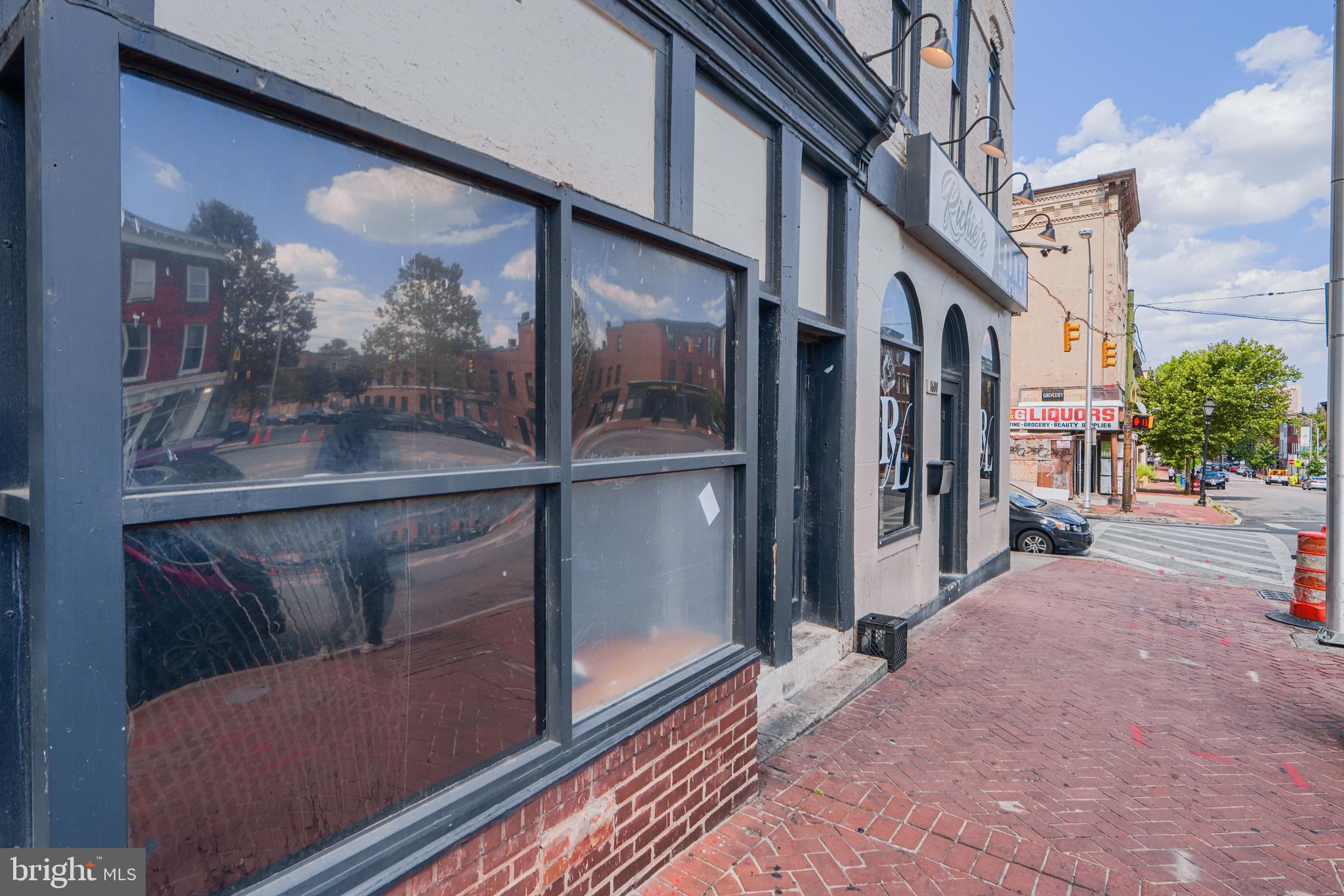 1600 W BALTIMORE STREET
