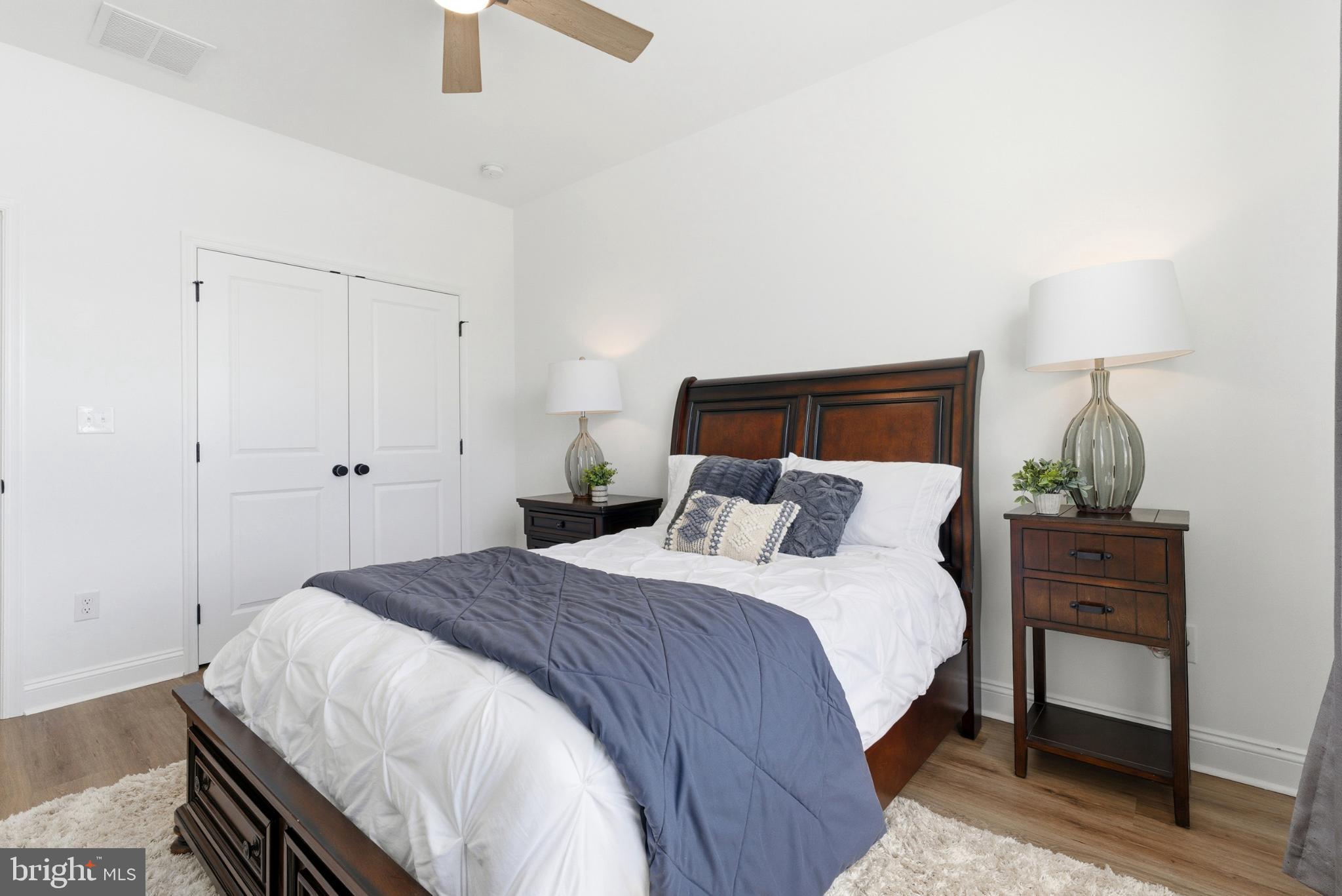 HIGHPOINTE AT SALFORD - Residential