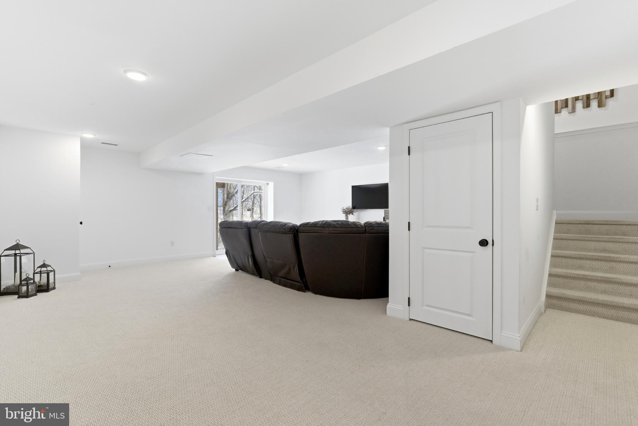 HIGHPOINTE AT SALFORD - Residential