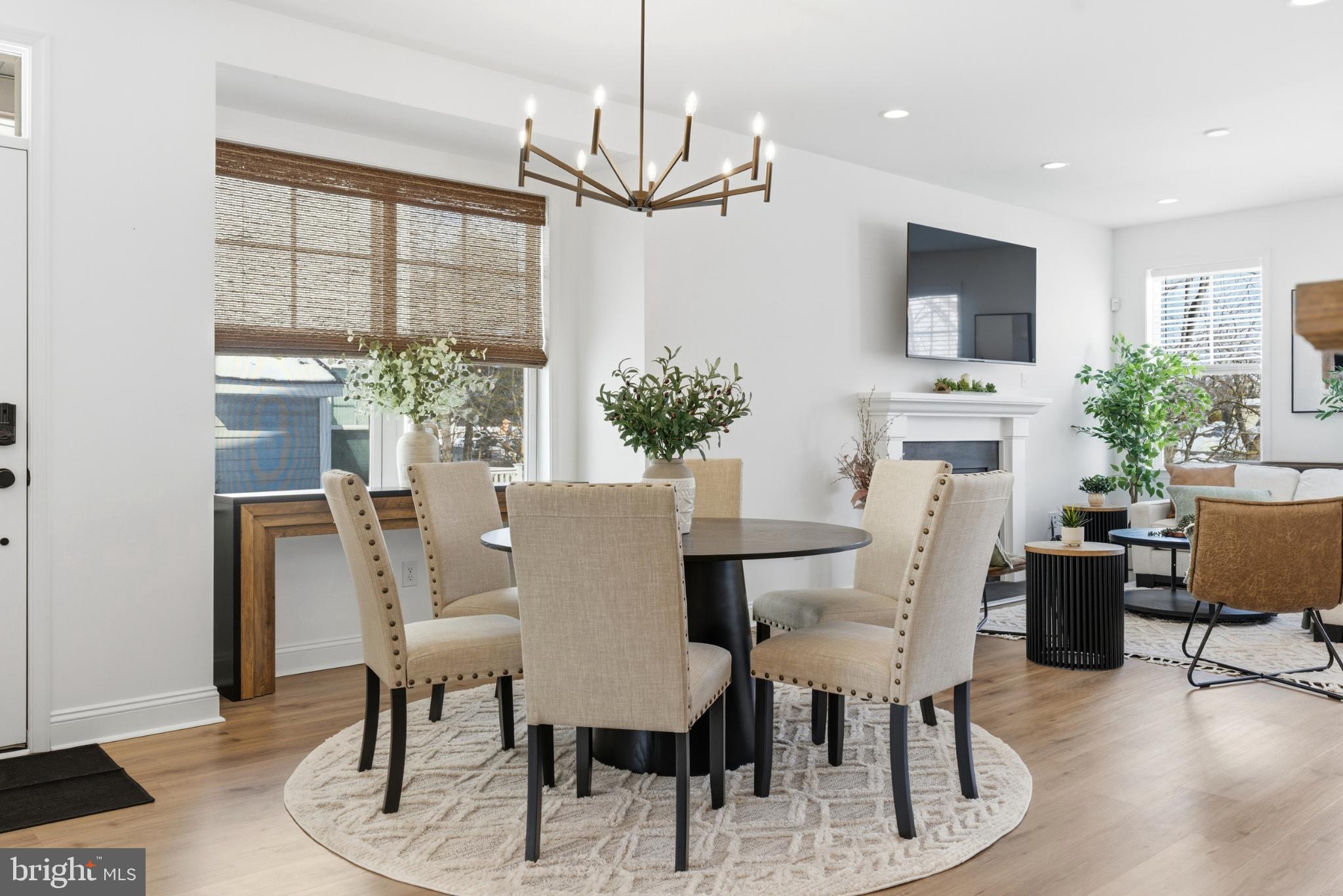 HIGHPOINTE AT SALFORD - Residential