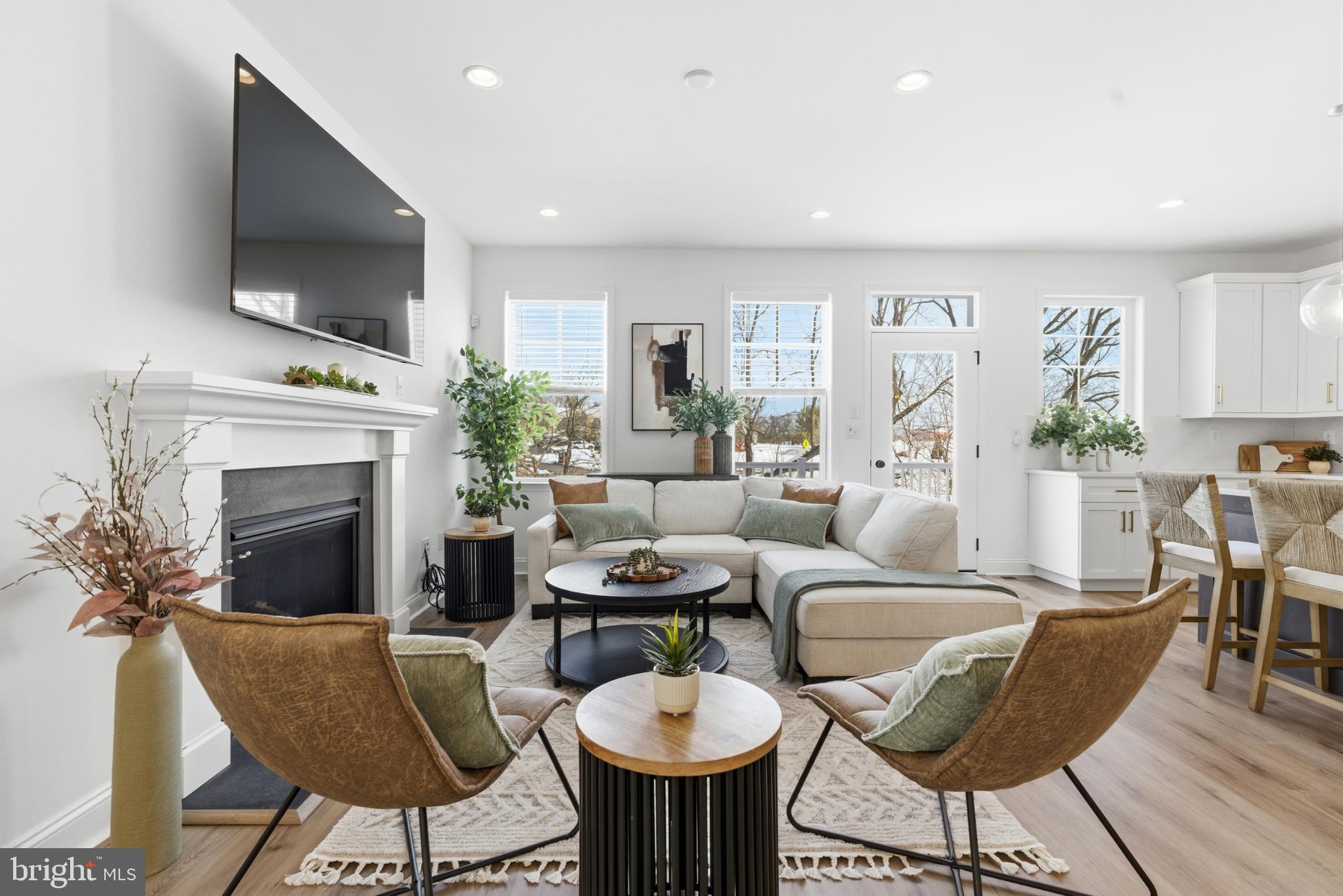 HIGHPOINTE AT SALFORD - Residential