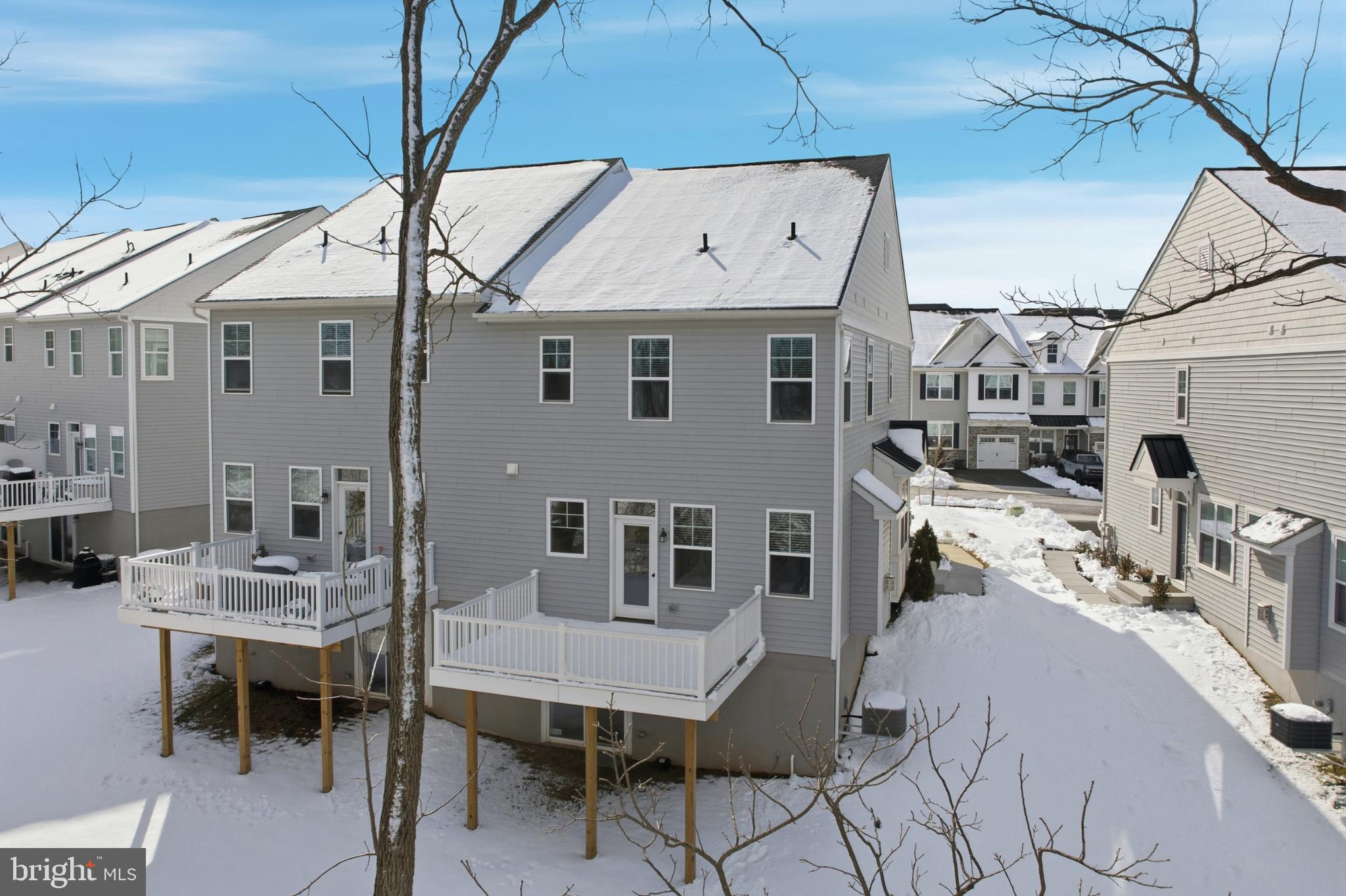 HIGHPOINTE AT SALFORD - Residential