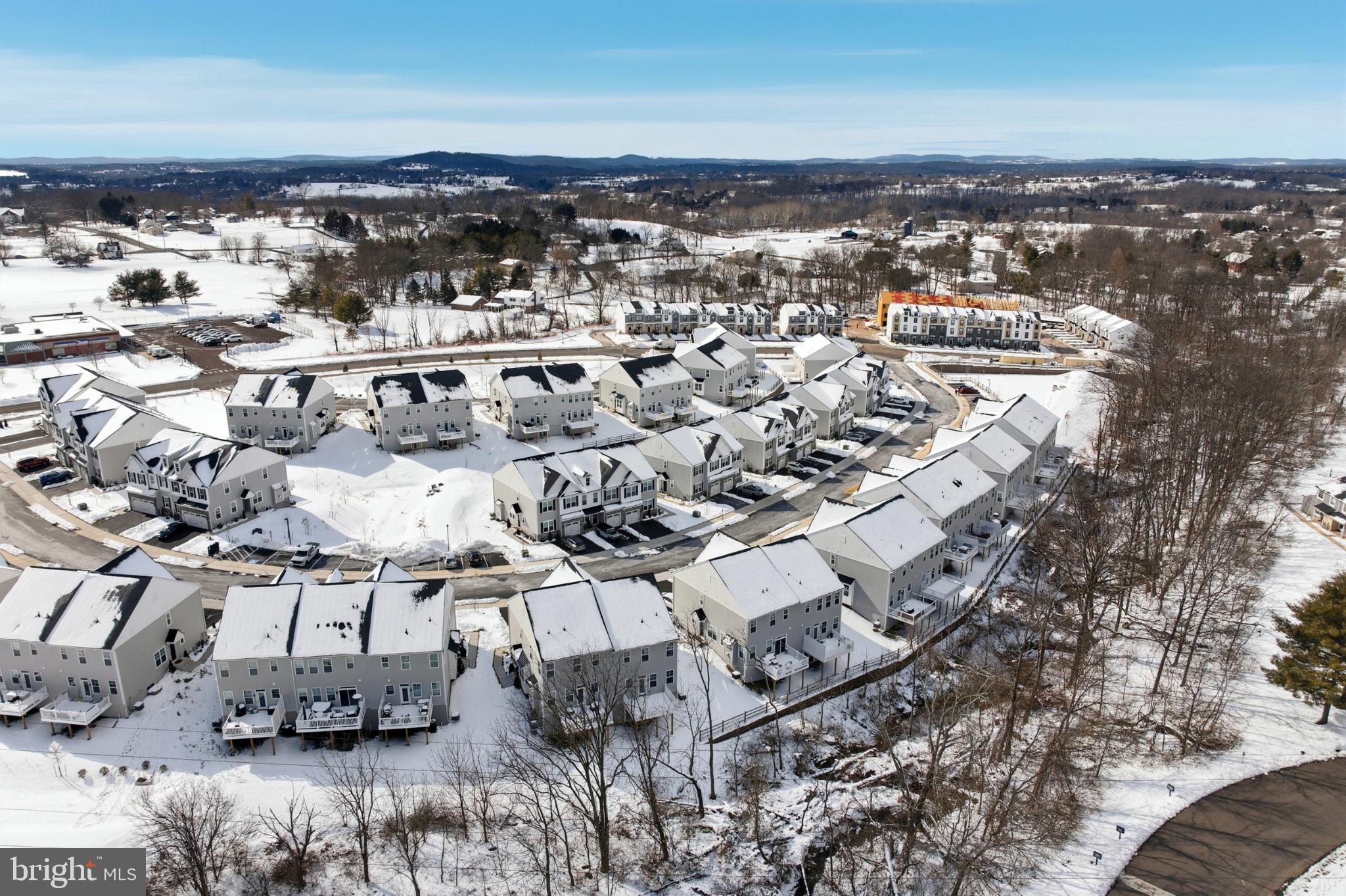 HIGHPOINTE AT SALFORD - Residential