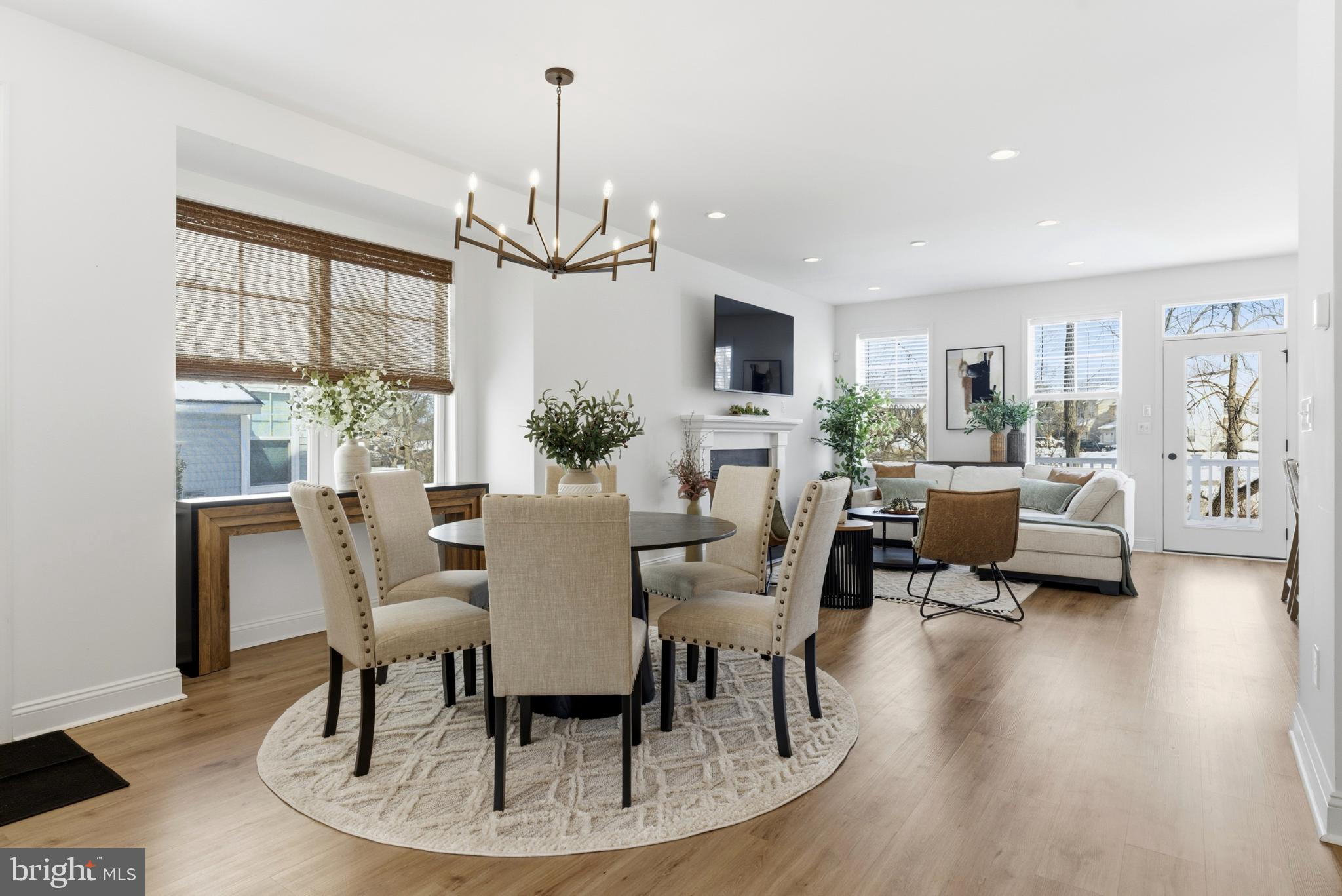 HIGHPOINTE AT SALFORD - Residential