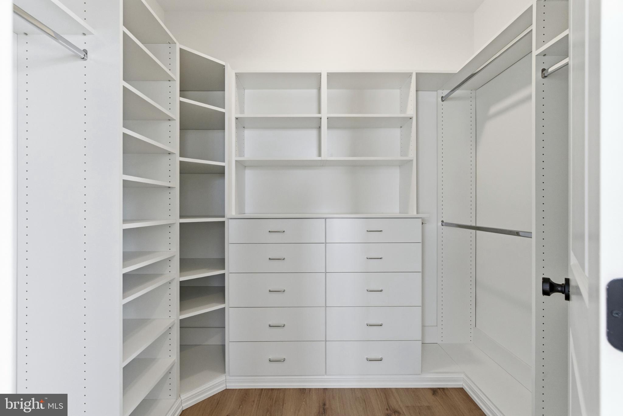 HIGHPOINTE AT SALFORD - Residential