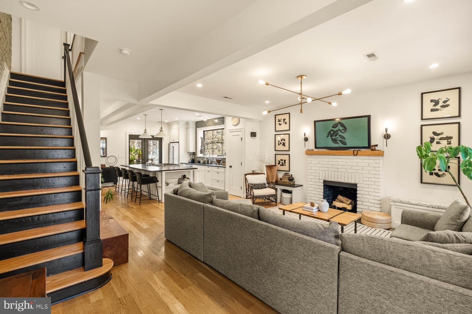 5711 COLORADO AVENUE NW