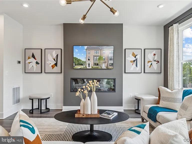 GLENWOOD - Residential Lease