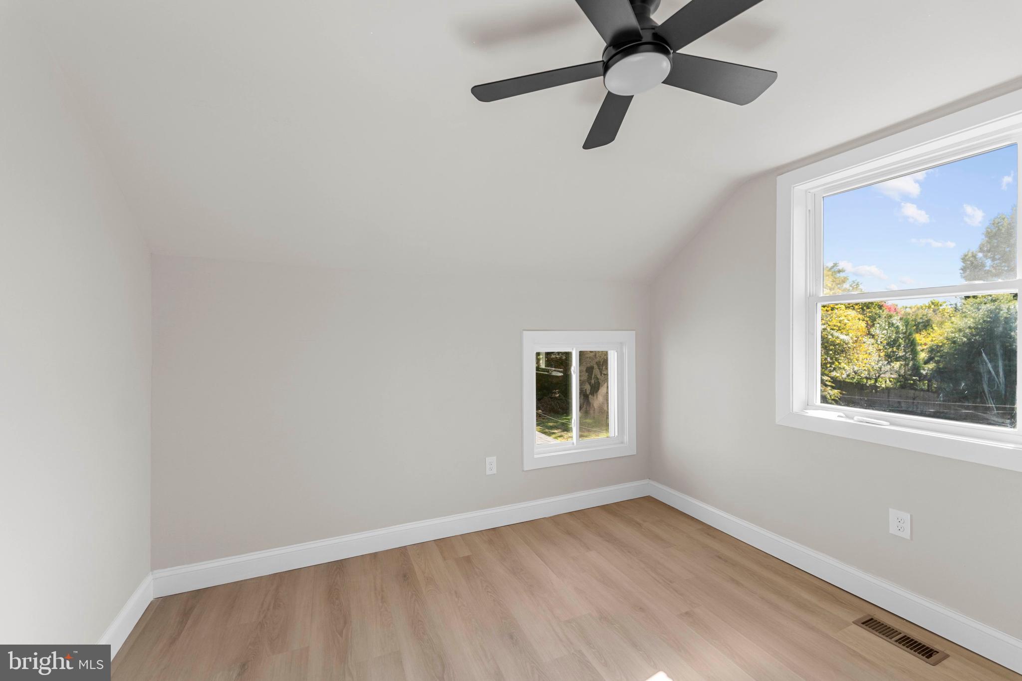 COTTAGE CITY - Residential