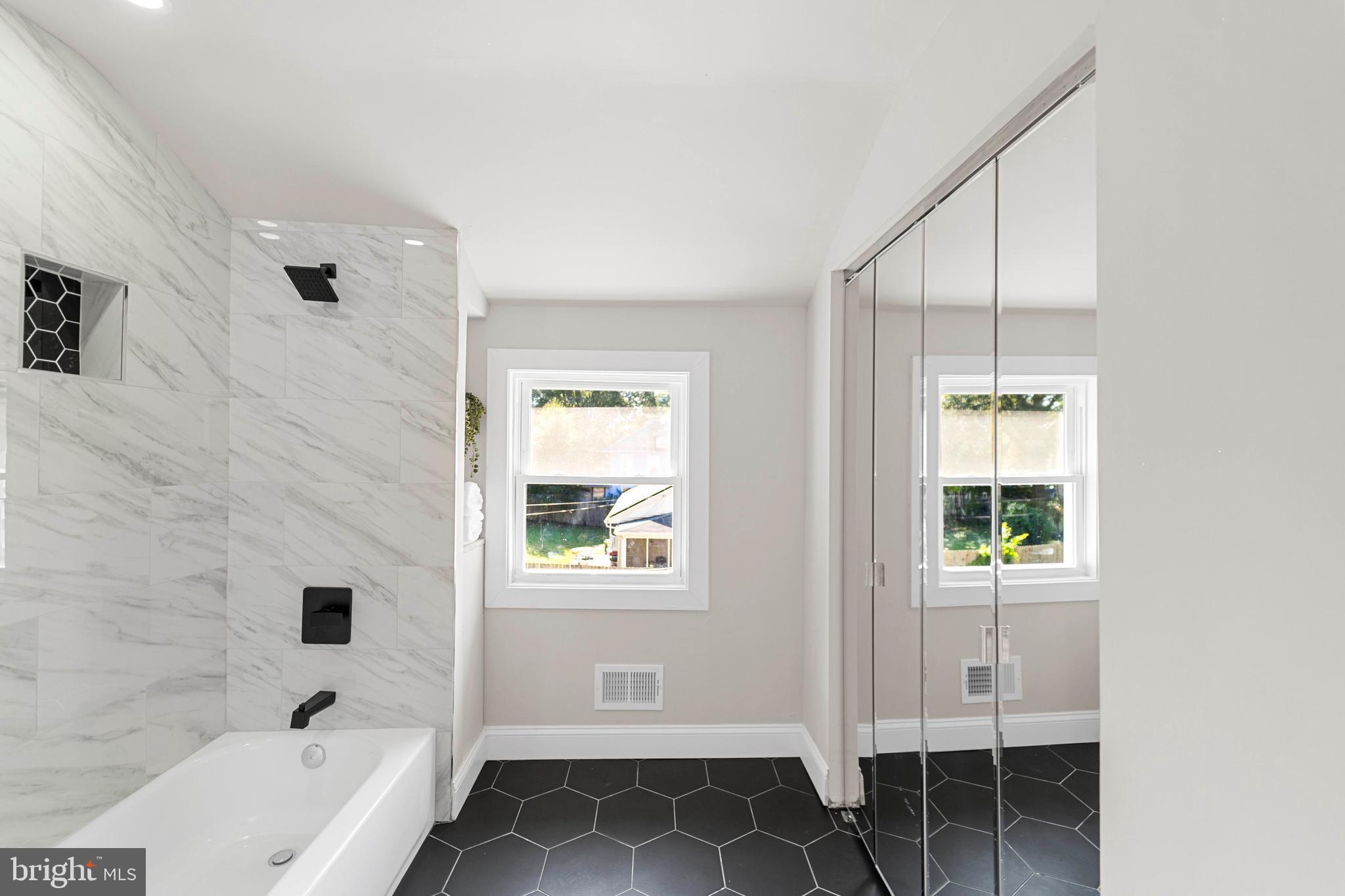 COTTAGE CITY - Residential