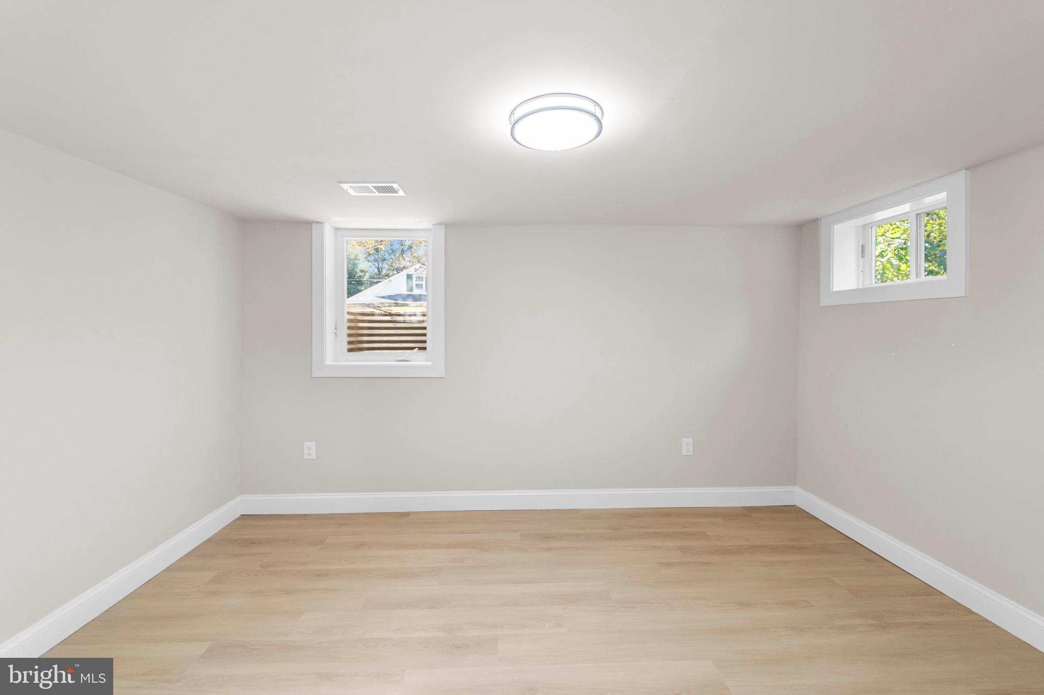 COTTAGE CITY - Residential