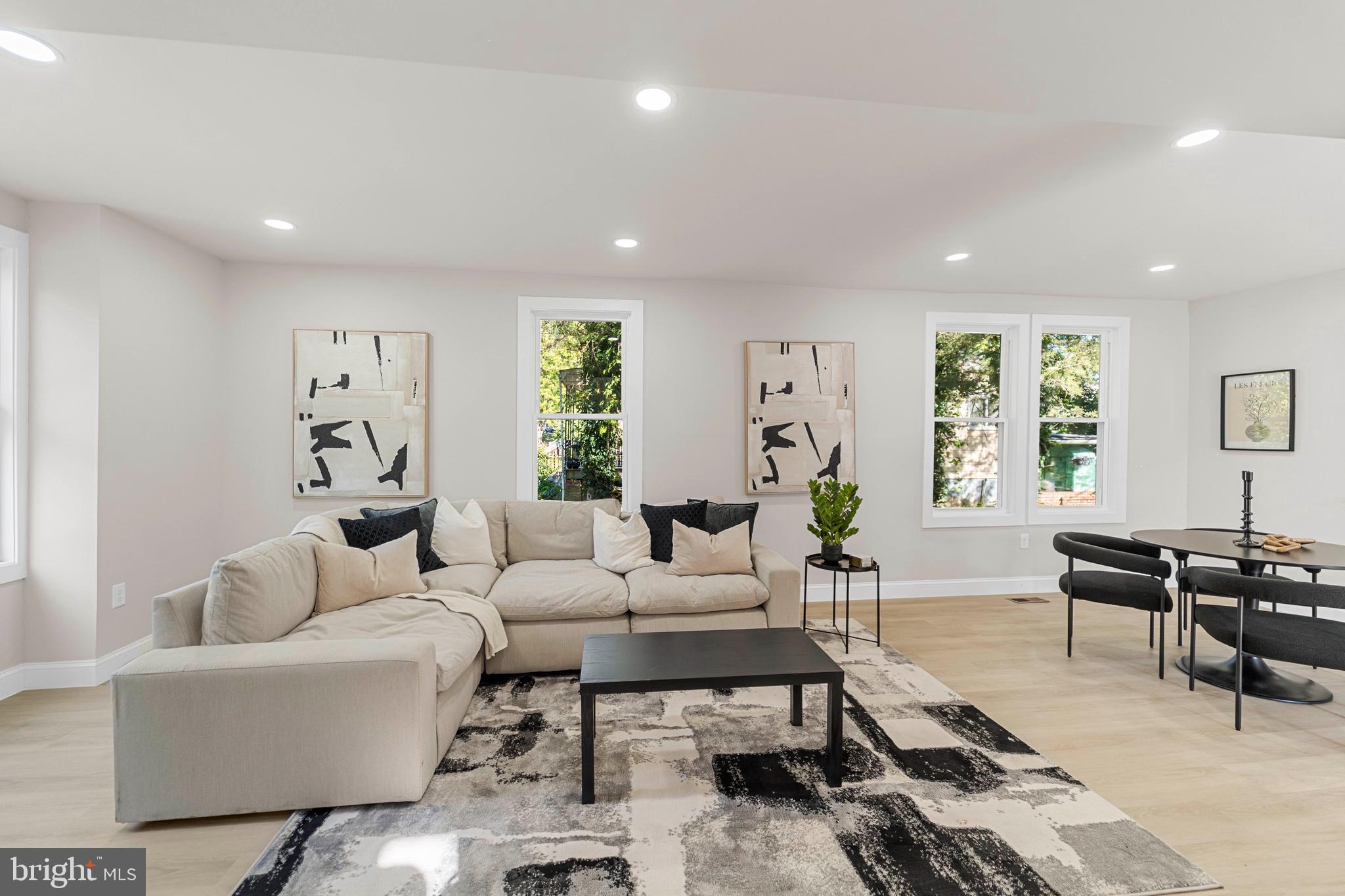 COTTAGE CITY - Residential