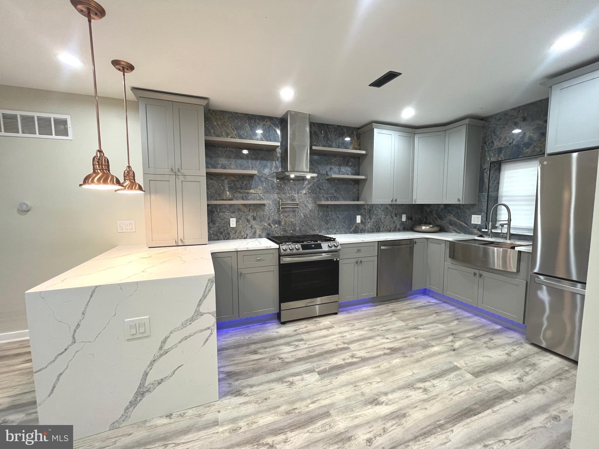 OVERBROOK - Residential