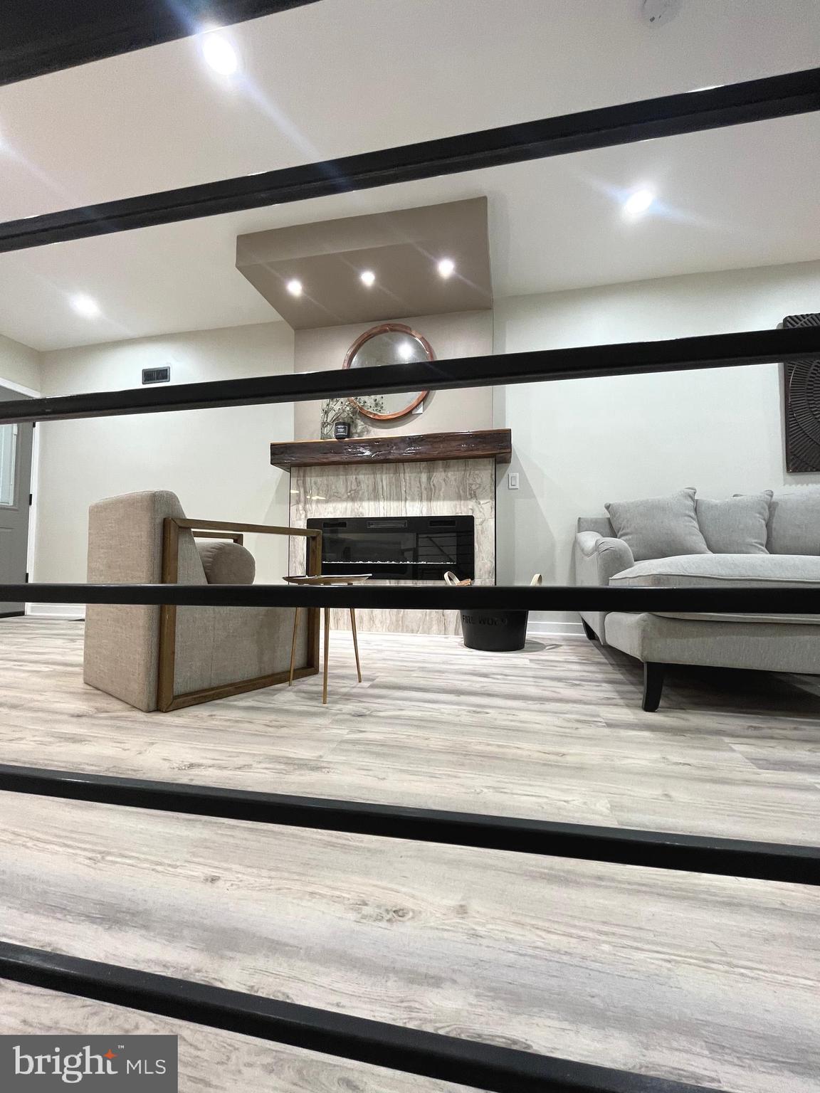 OVERBROOK - Residential