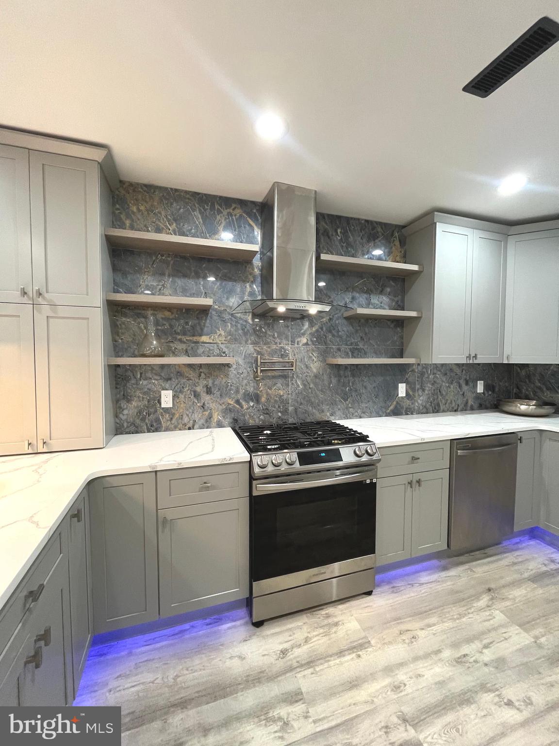 OVERBROOK - Residential