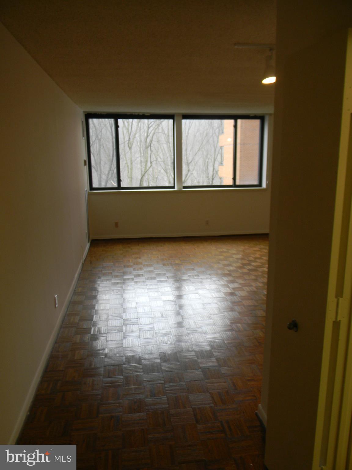 CROSS KEYS - Residential Lease