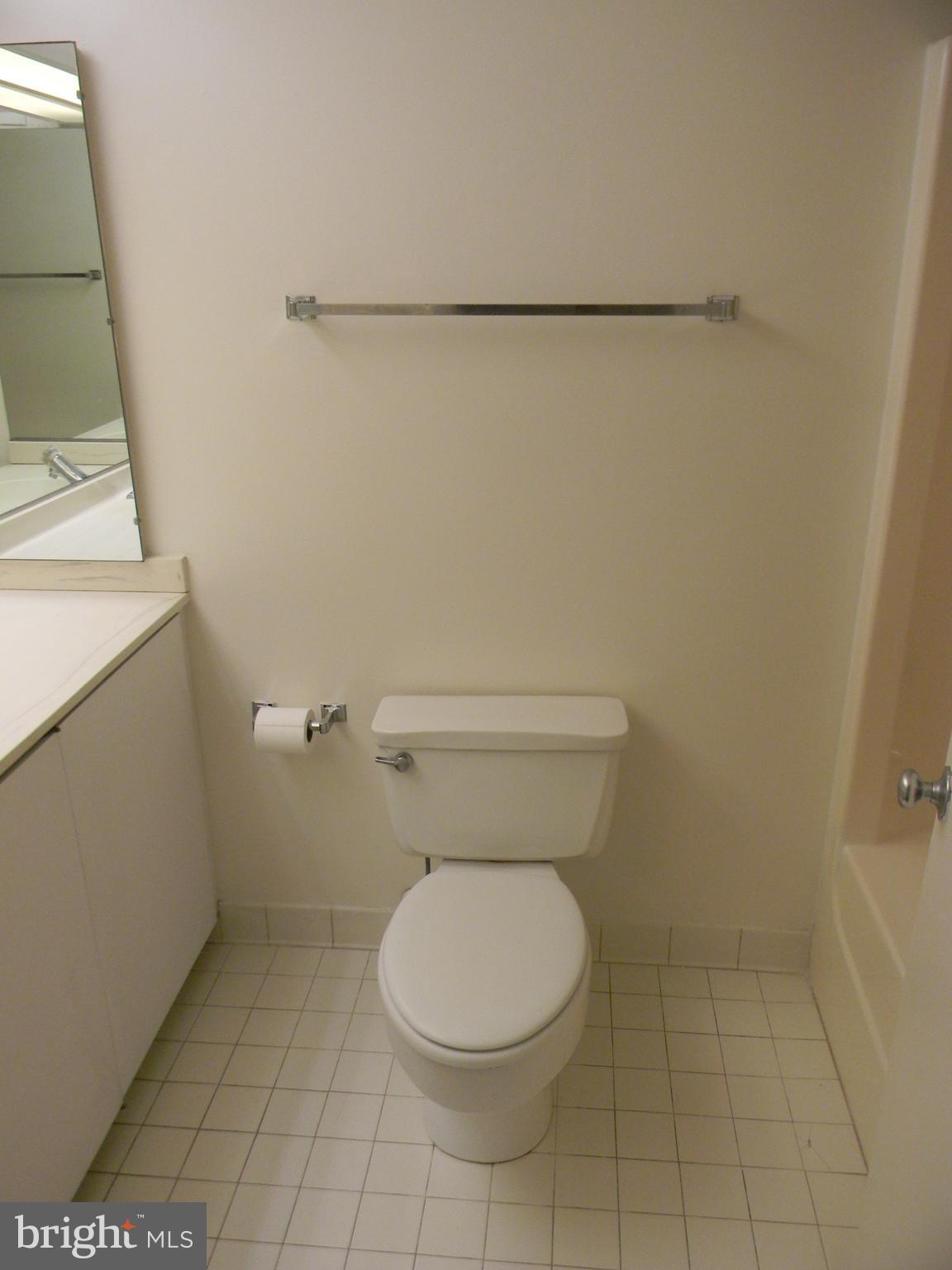 CROSS KEYS - Residential Lease