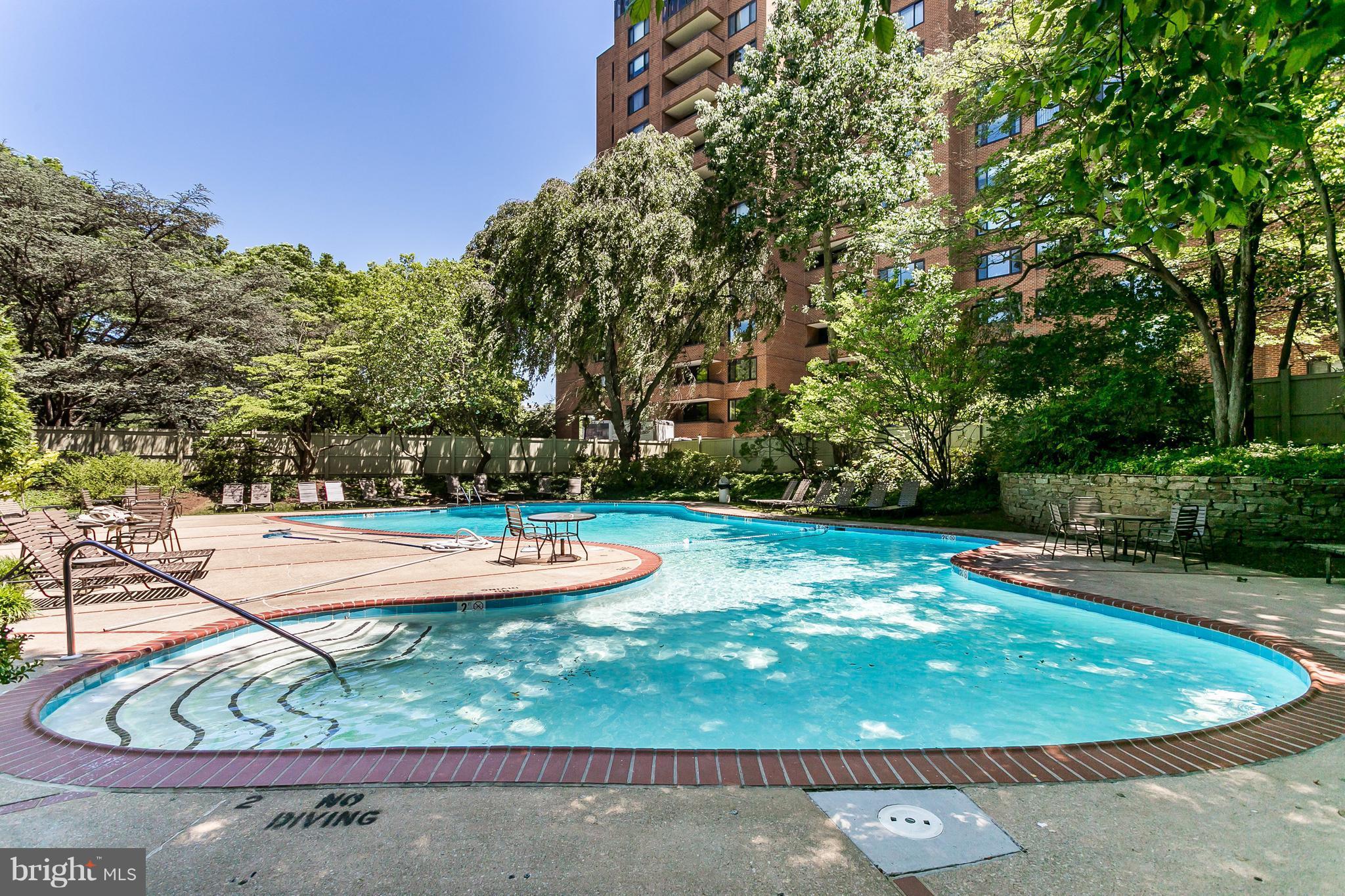 CROSS KEYS - Residential Lease