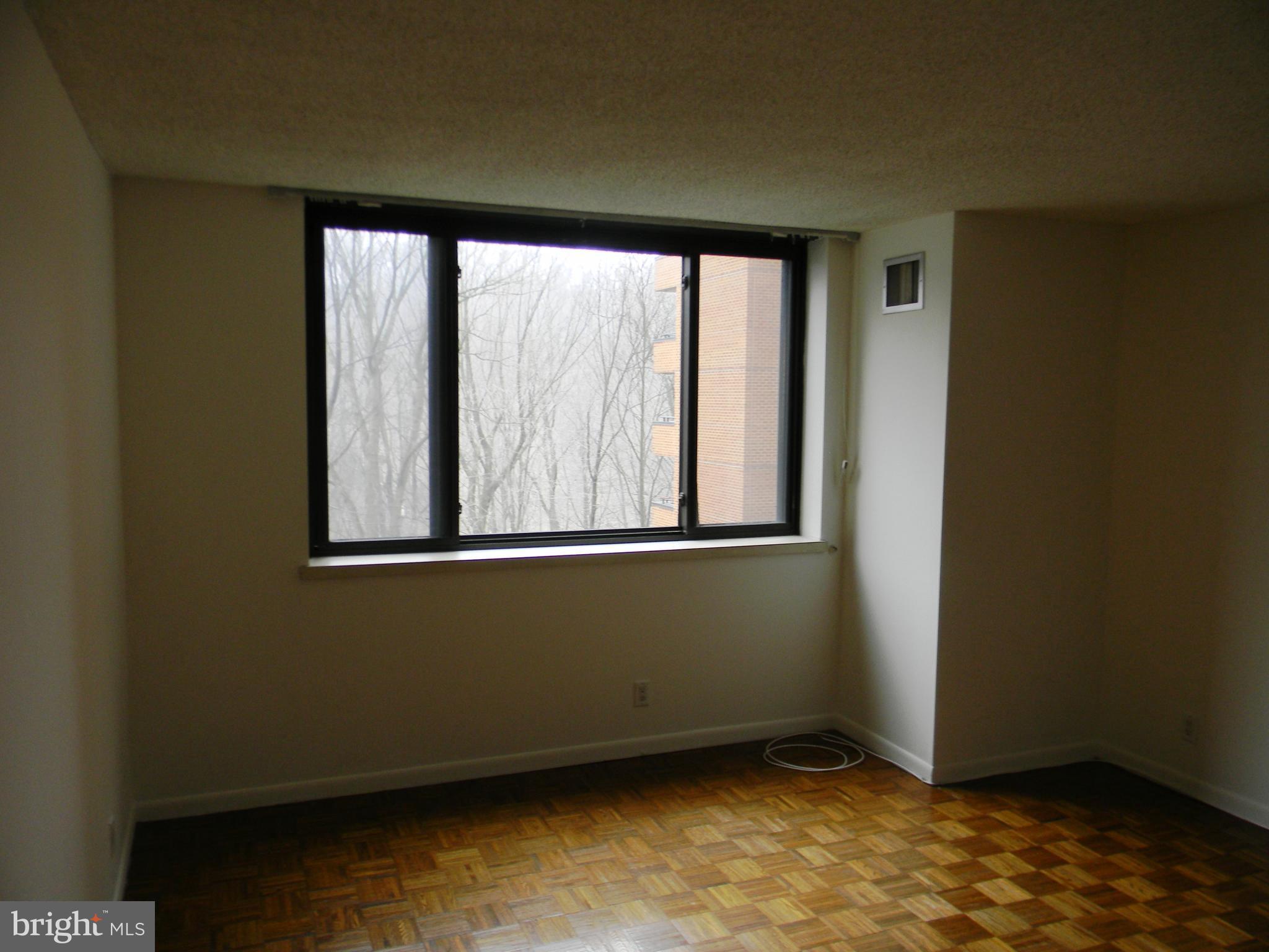 CROSS KEYS - Residential Lease