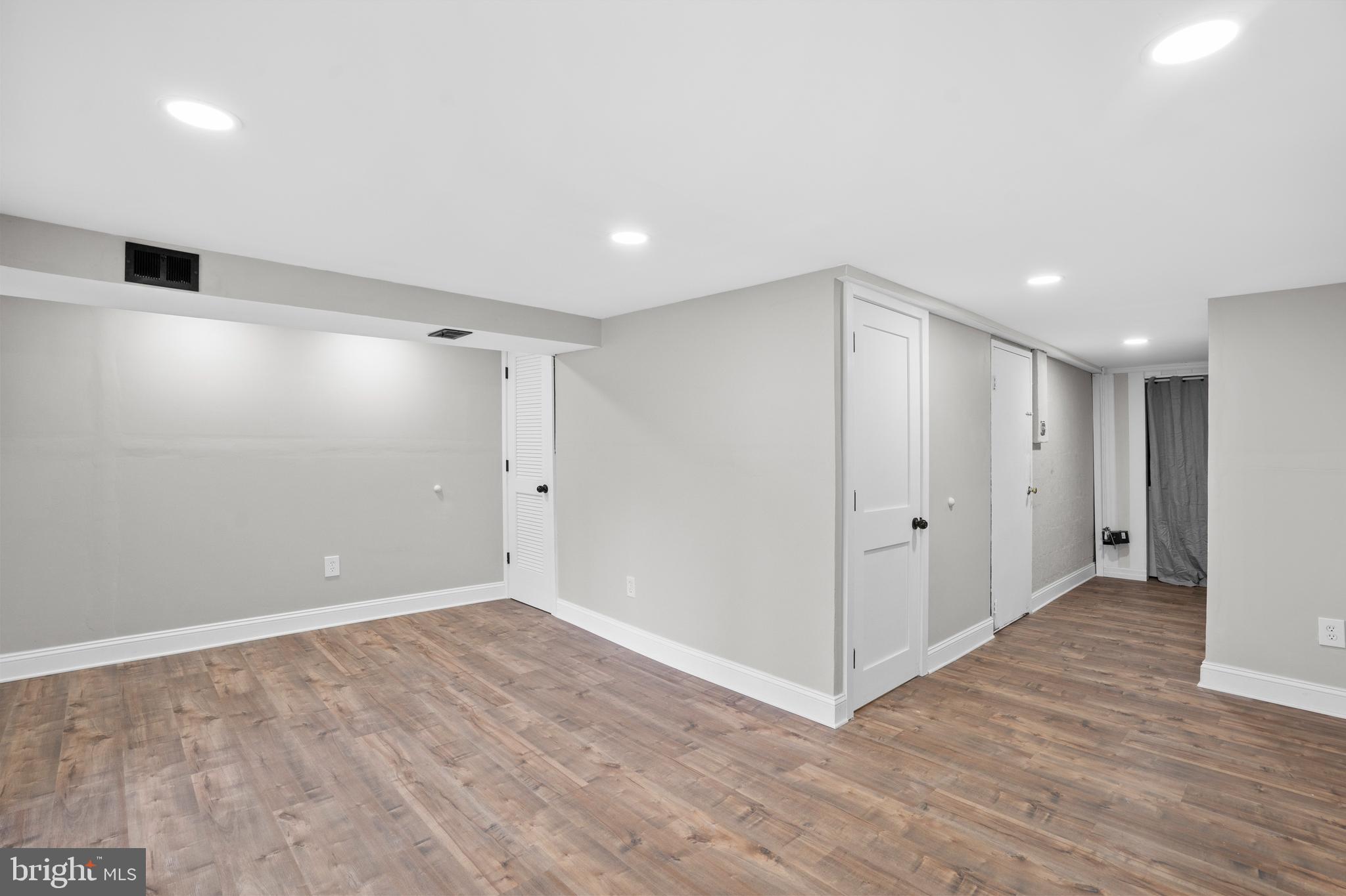 MILLBROOK - Residential