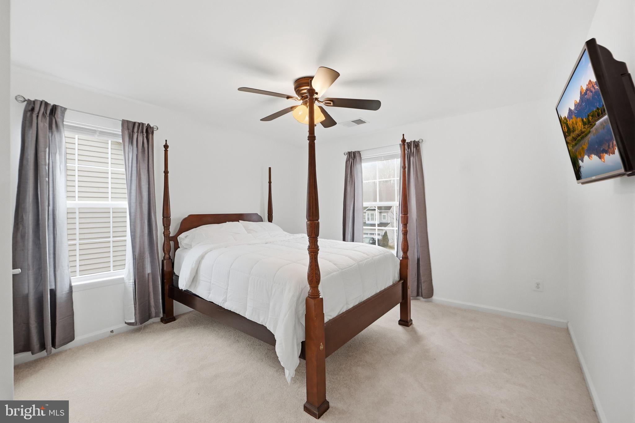 LINDEN GROVE - Residential