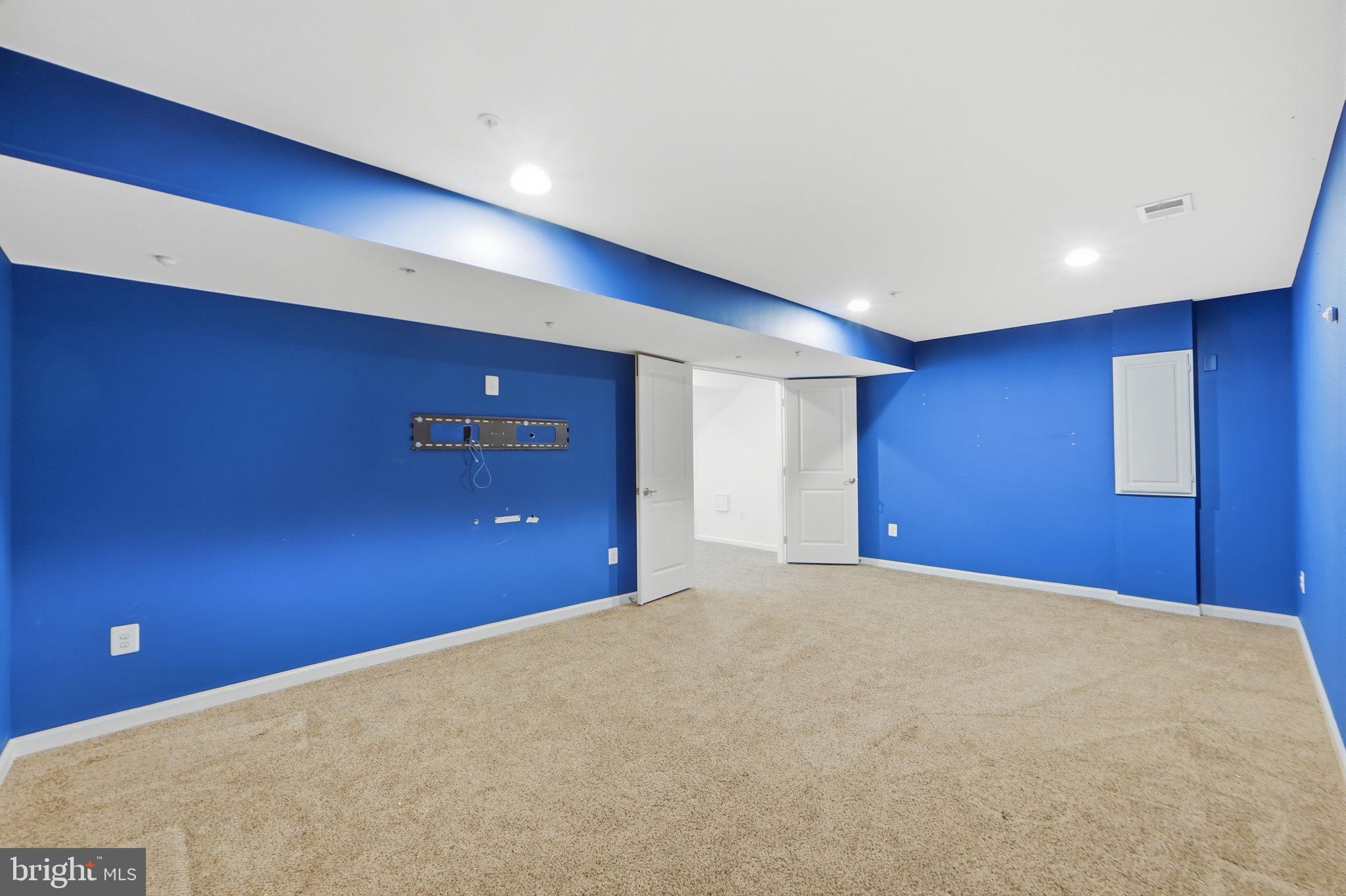 LINDEN GROVE - Residential