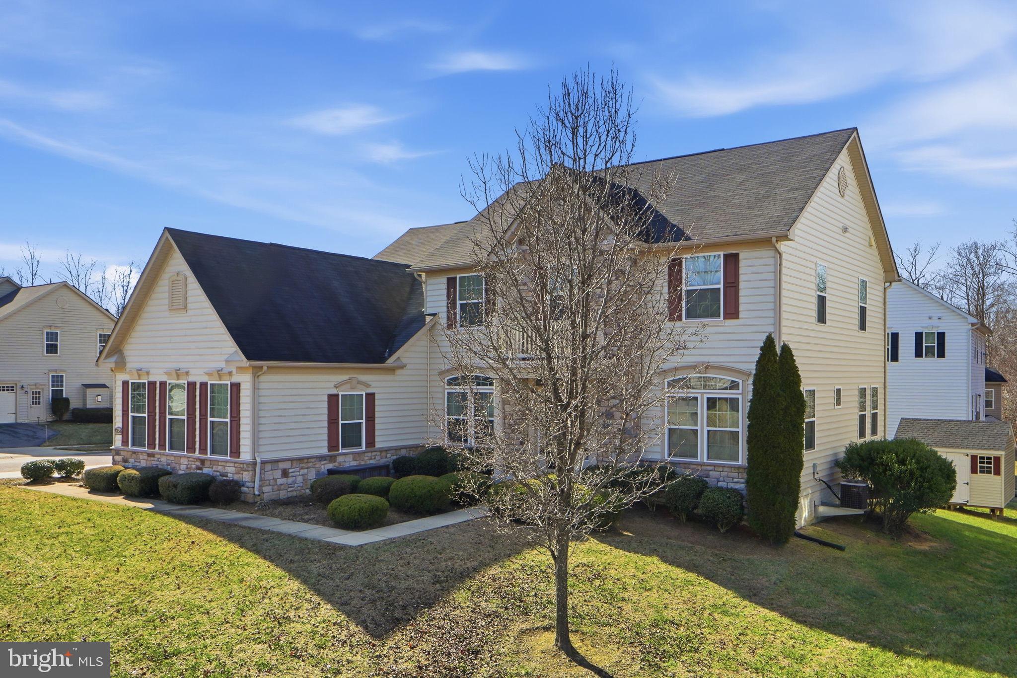 LINDEN GROVE - Residential