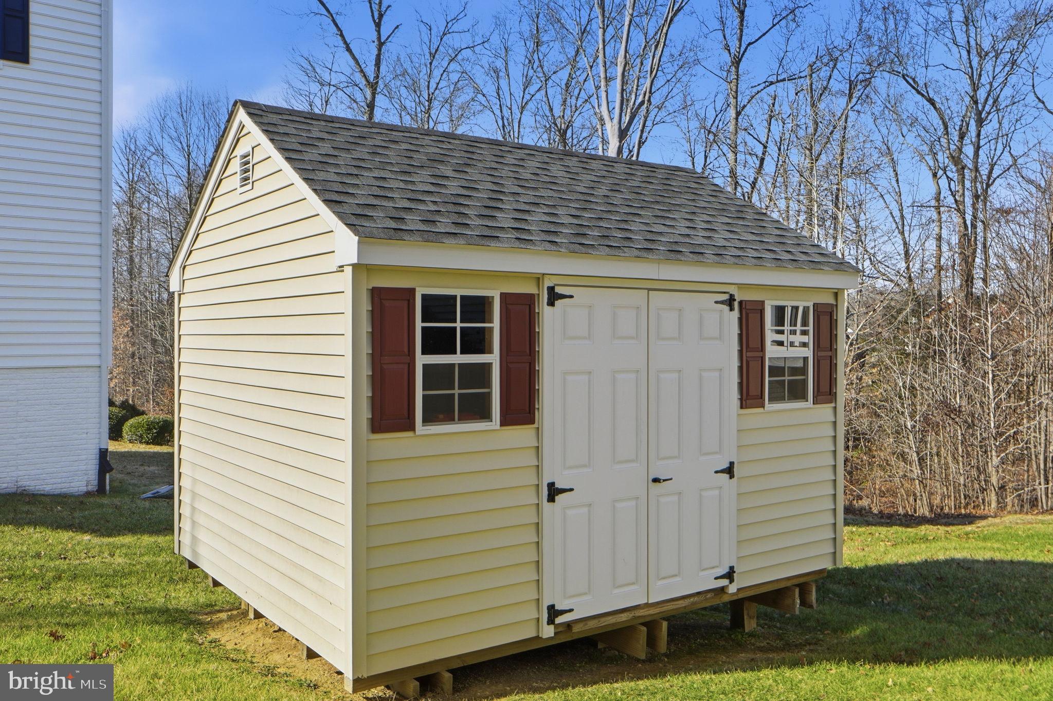 LINDEN GROVE - Residential