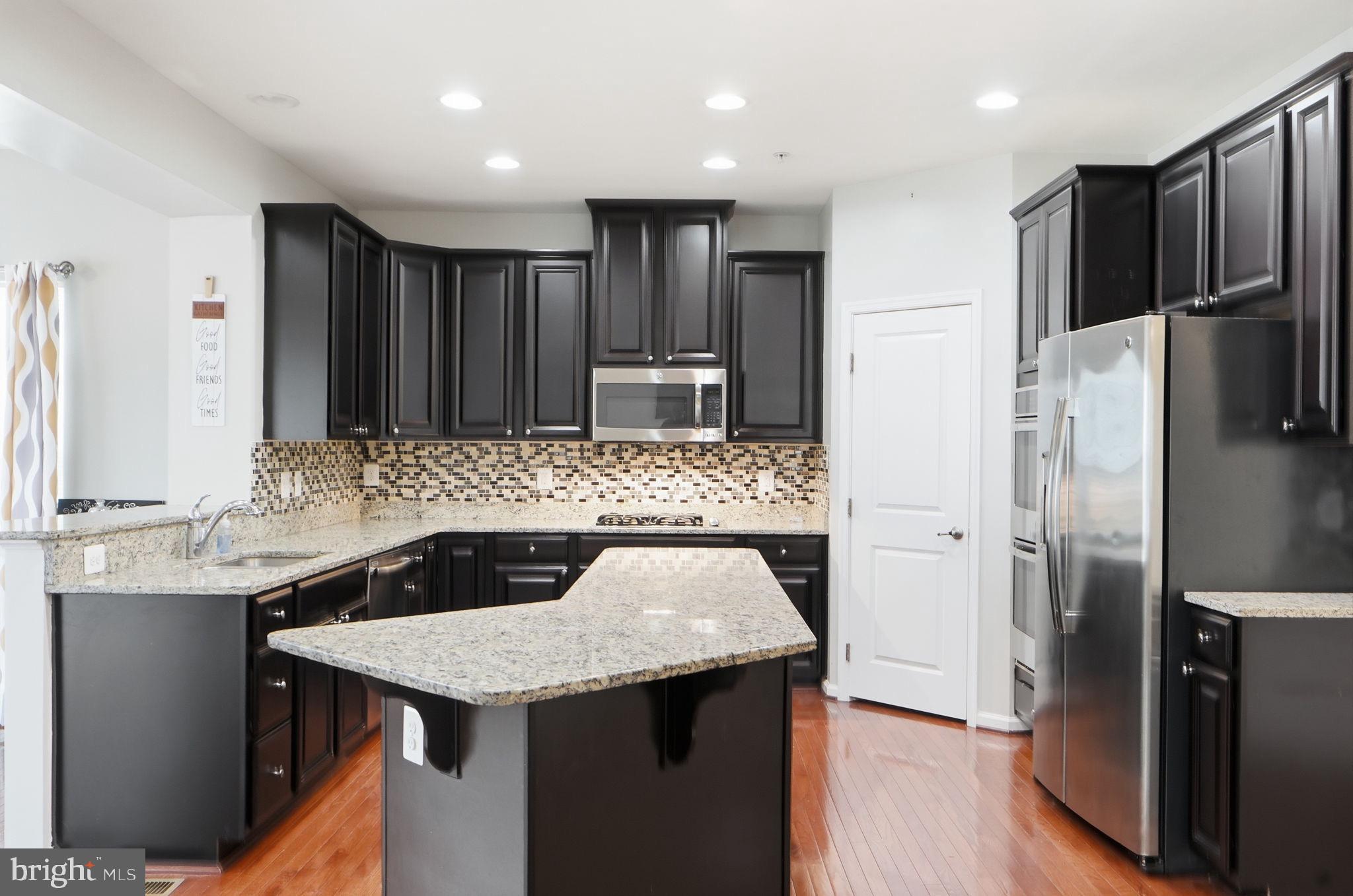 LINDEN GROVE - Residential