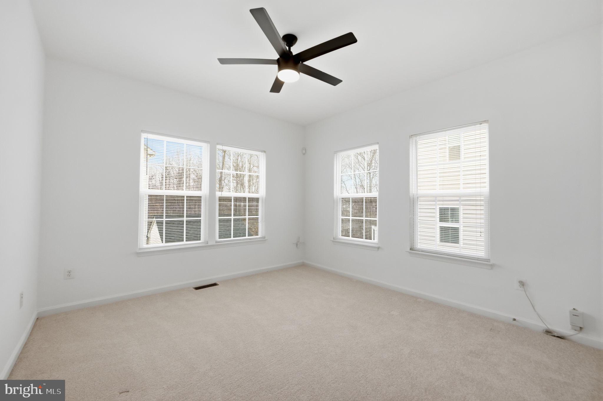 LINDEN GROVE - Residential